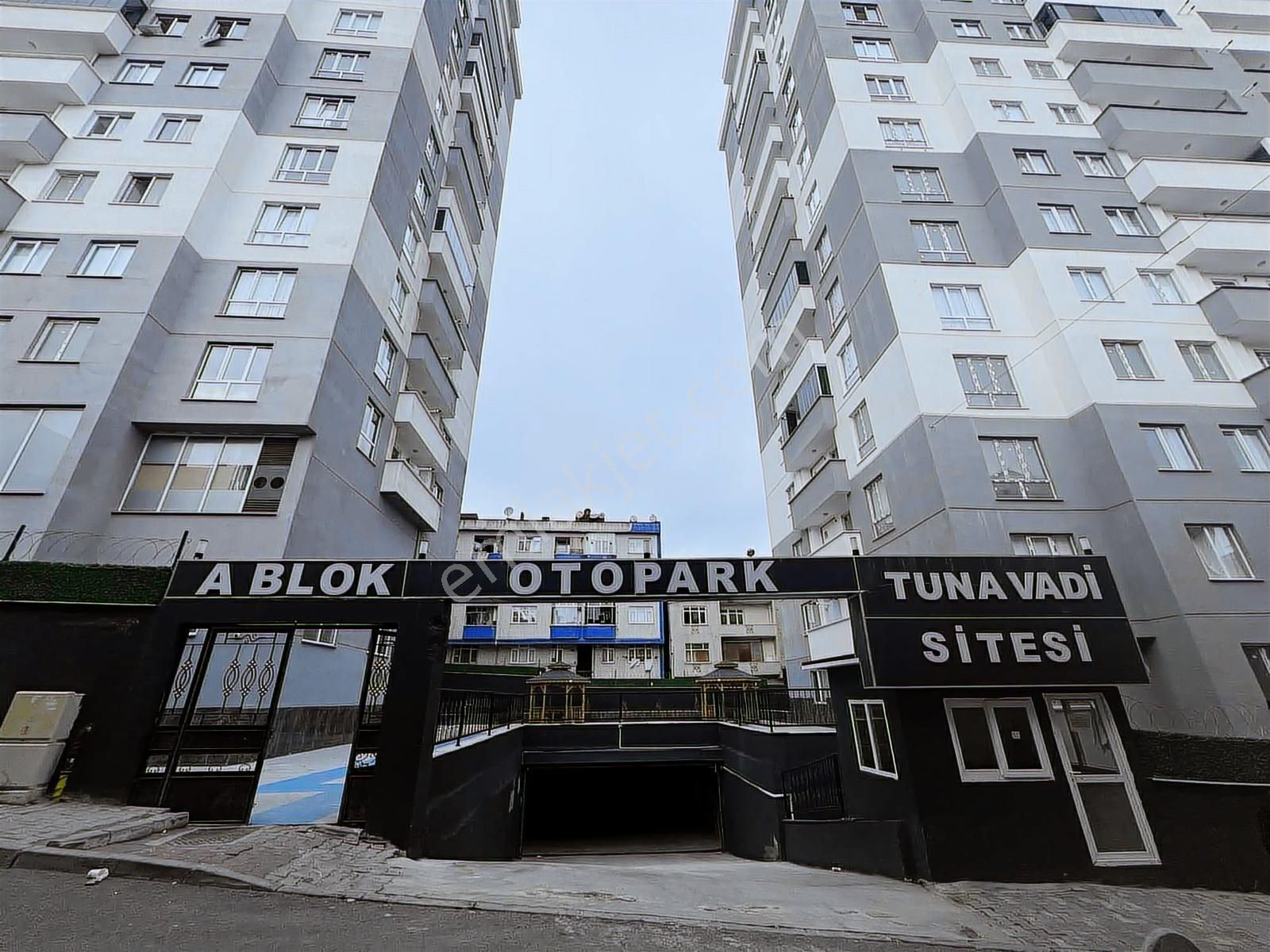 Ararat'tan Esenler Tuna Vadi Sitesinde Satılık 2+1fırsat Daire - Görsel 20