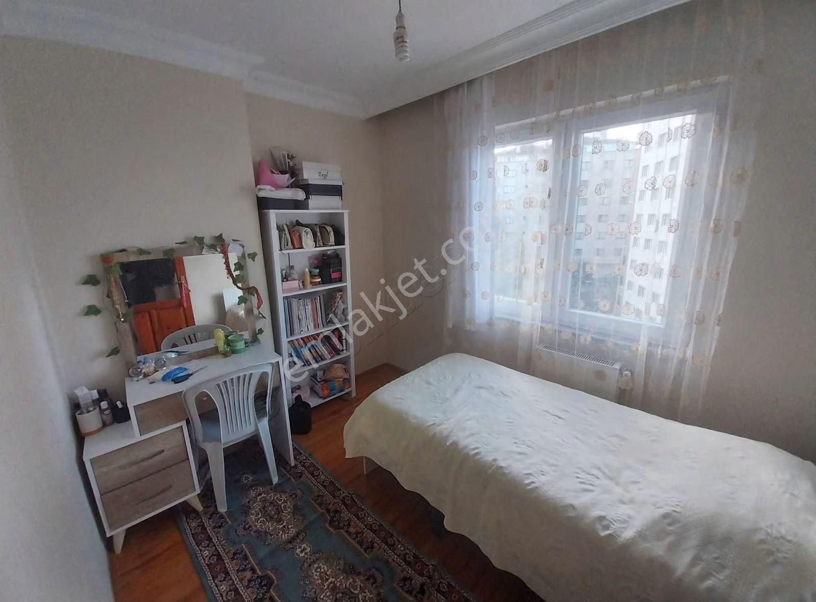 Aydınlıkevlerde 3+1 Deniz Manzaralı Daire - Görsel 8