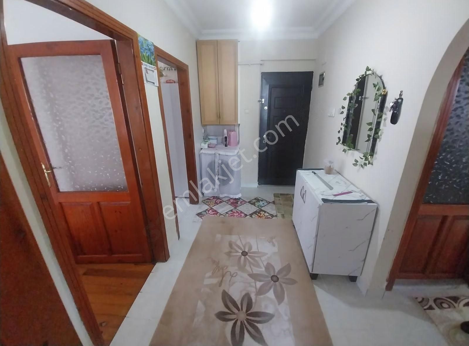 Aydınlıkevlerde 3+1 Deniz Manzaralı Daire - Görsel 14