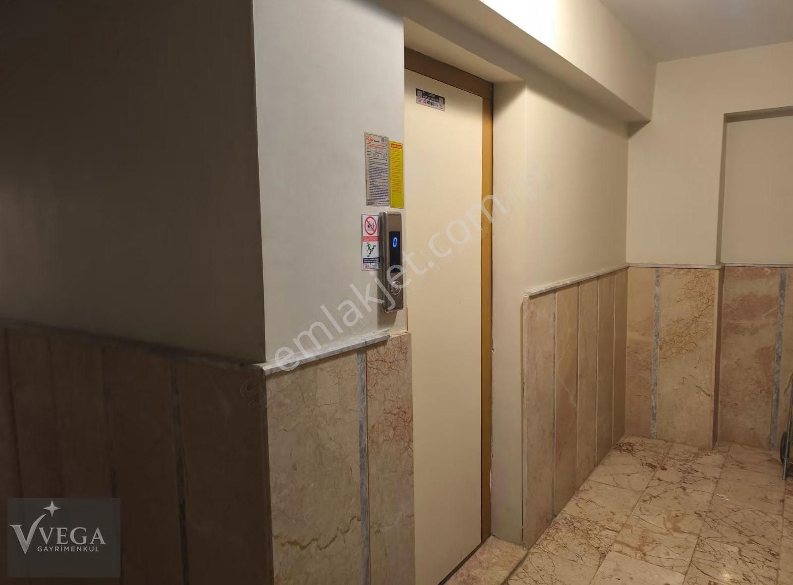 Menemen Merkez 2+1 Asansörlü Kiralık Daire - Görsel 11