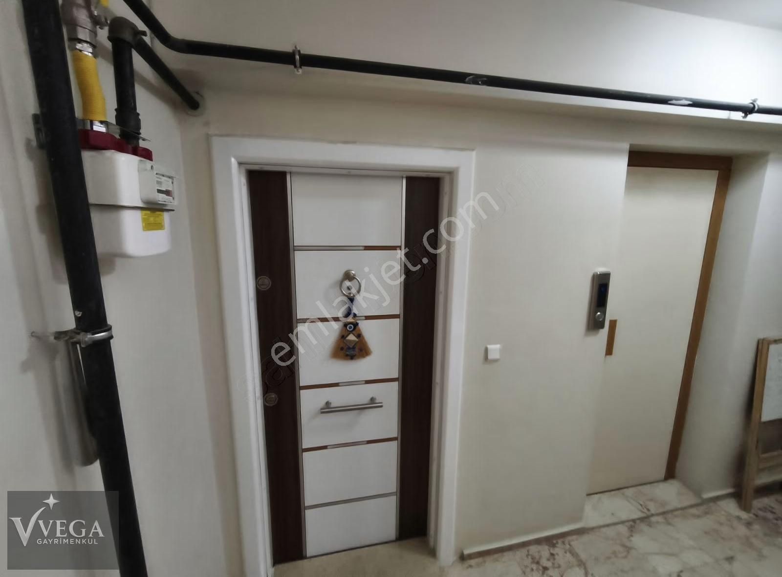 Menemen Merkez 2+1 Asansörlü Kiralık Daire - Görsel 16