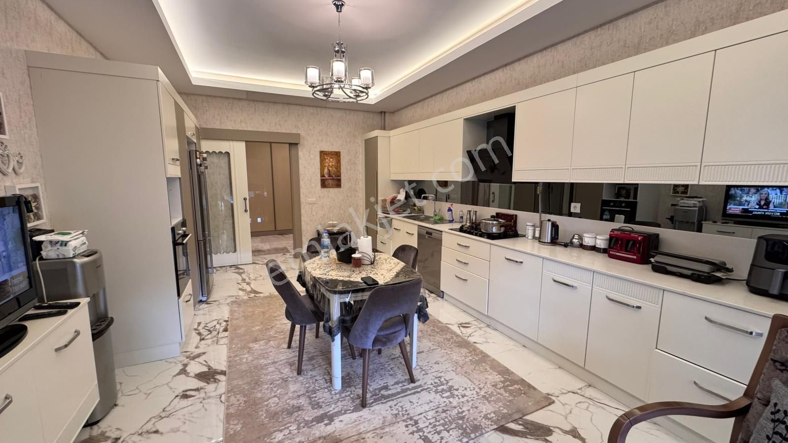 Şehirgösterende Geniş Metrajlı Satılık 5+1 Prestijli Yaşam - Görsel 7