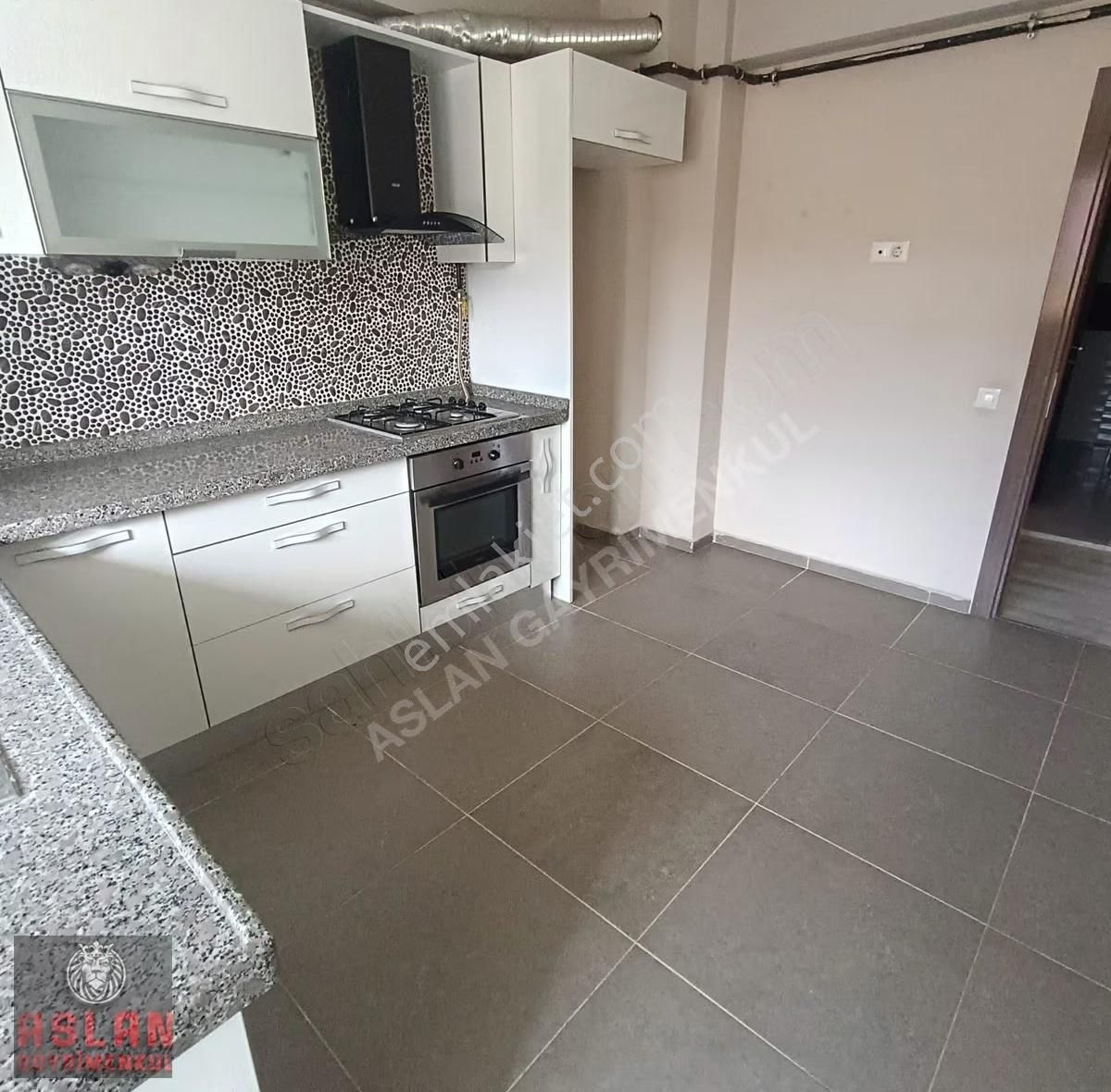 Aslan Emlak Gayrimenkul 'den Şirintepe'de Kiralık 3+1 - Görsel 6