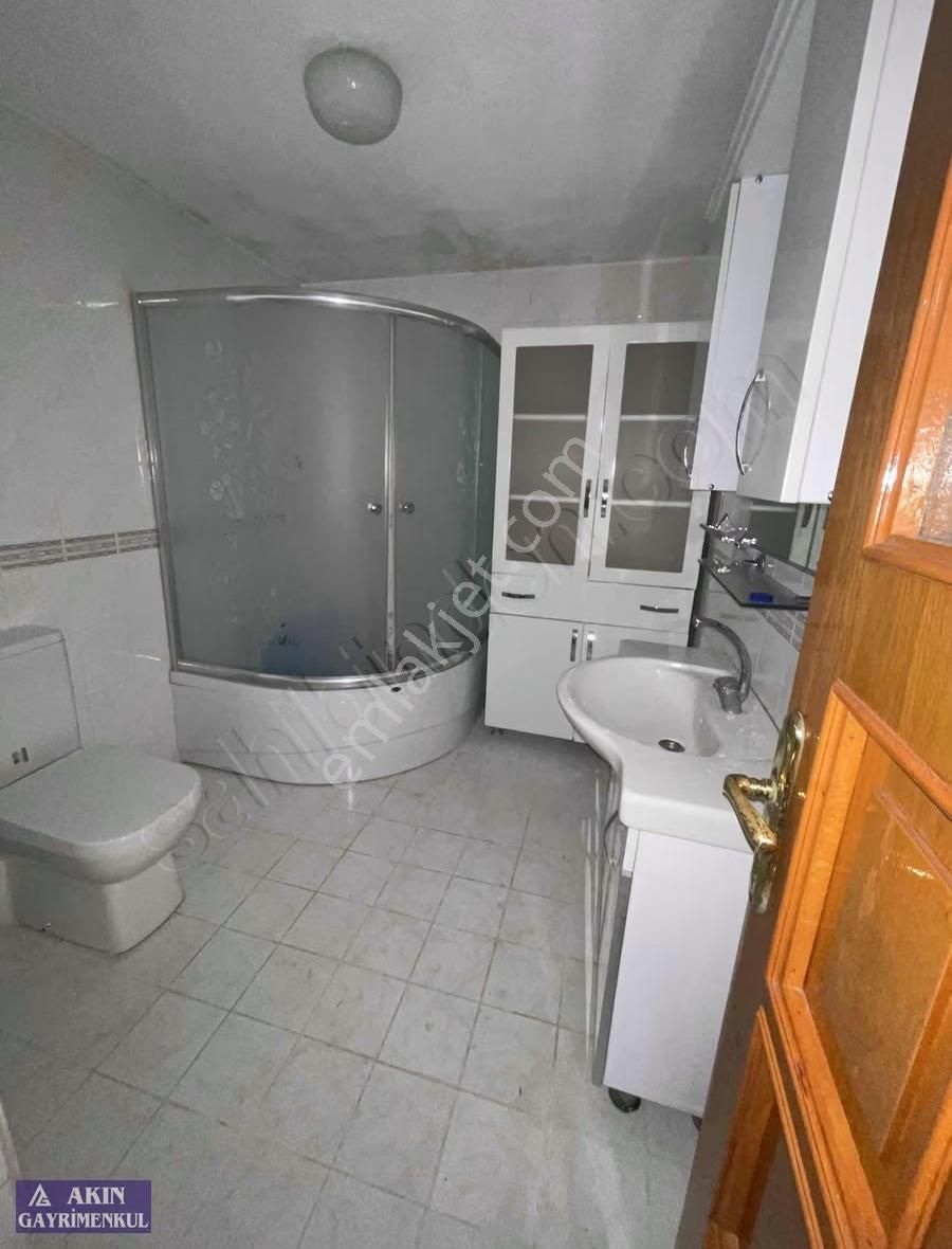 Beylikdüzü Yakuplu'da 2+1 130m2 Kiralık Daire - Görsel 2