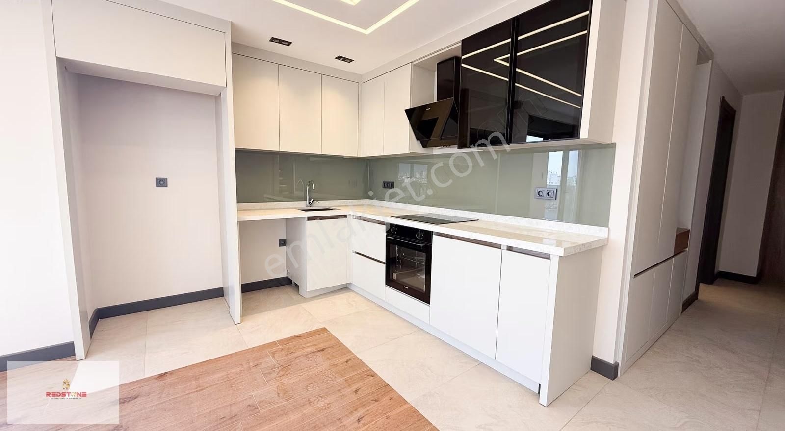 Işıklar Caddesinde Ebeveyn Banyolu 3+1 Dubleks Satılık Daire - Görsel 27