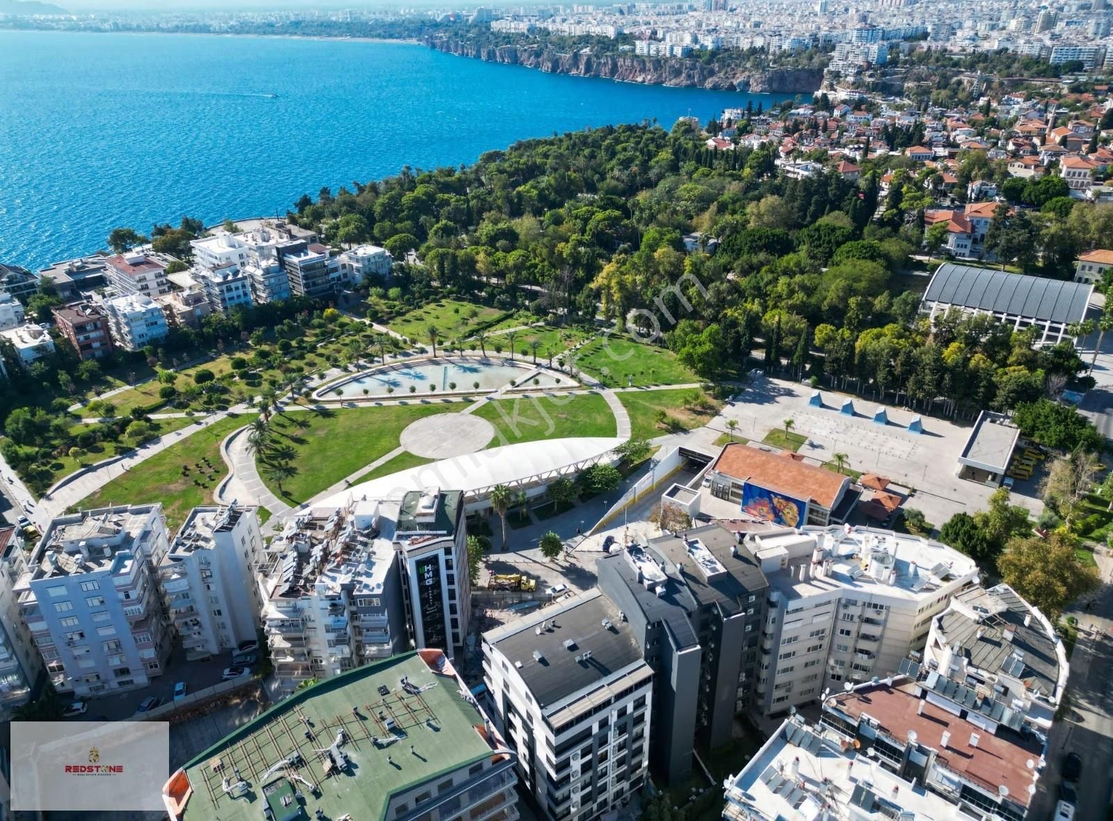 Işıklar Caddesinde Ebeveyn Banyolu 3+1 Dubleks Satılık Daire