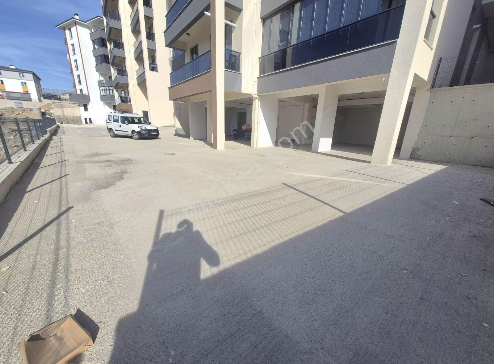 Gölbaşının Seçkin Projesinde Ara Kat 1+1 Kiralık Daire - Görsel 12