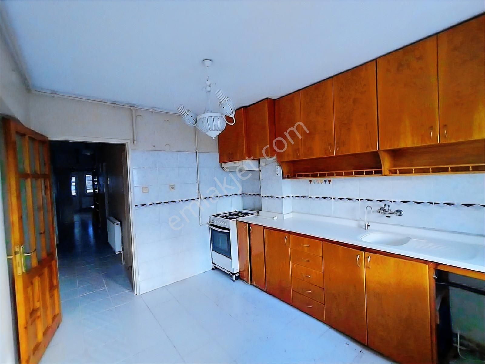 Final Emlak'tan Güzelhisar Mah. 3+1 D.gazlı Kiralık Daire - Görsel 1