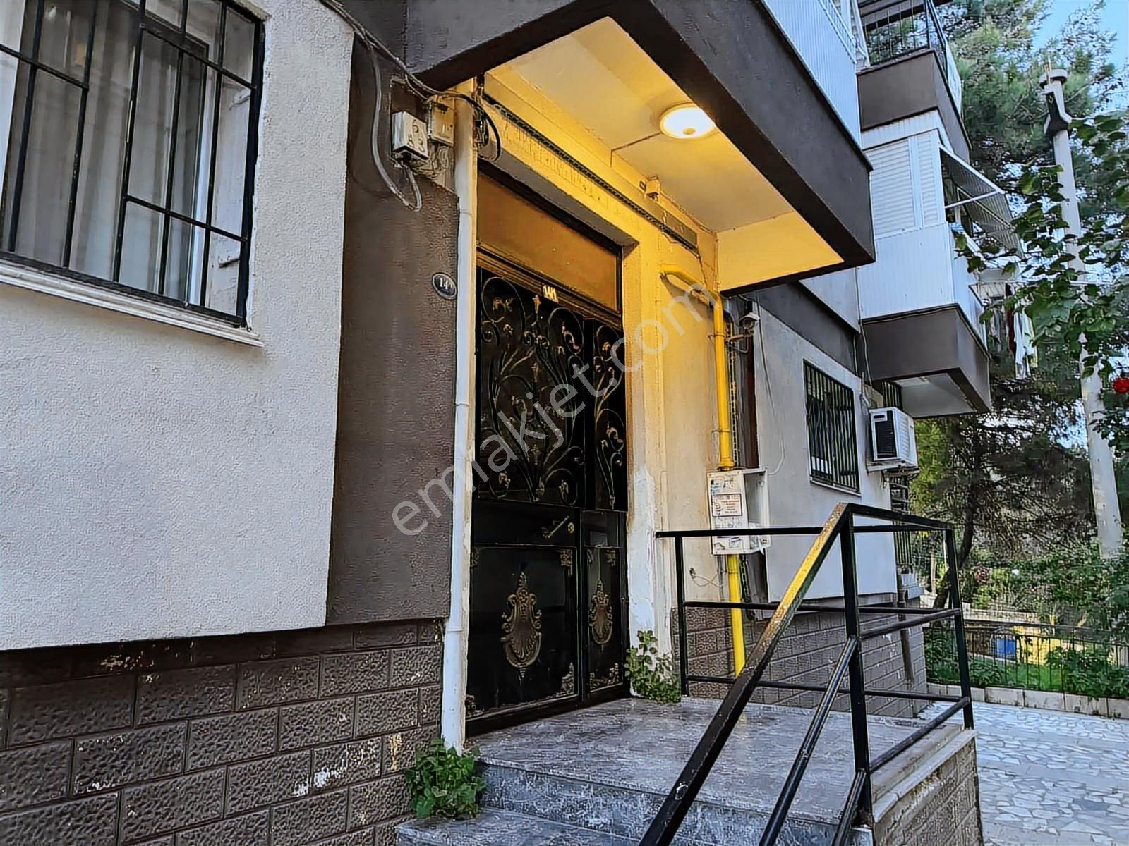 Bornova Evka-3te Yeni Boya Ve Sıfır Mutfaklı Daire - Görsel 20