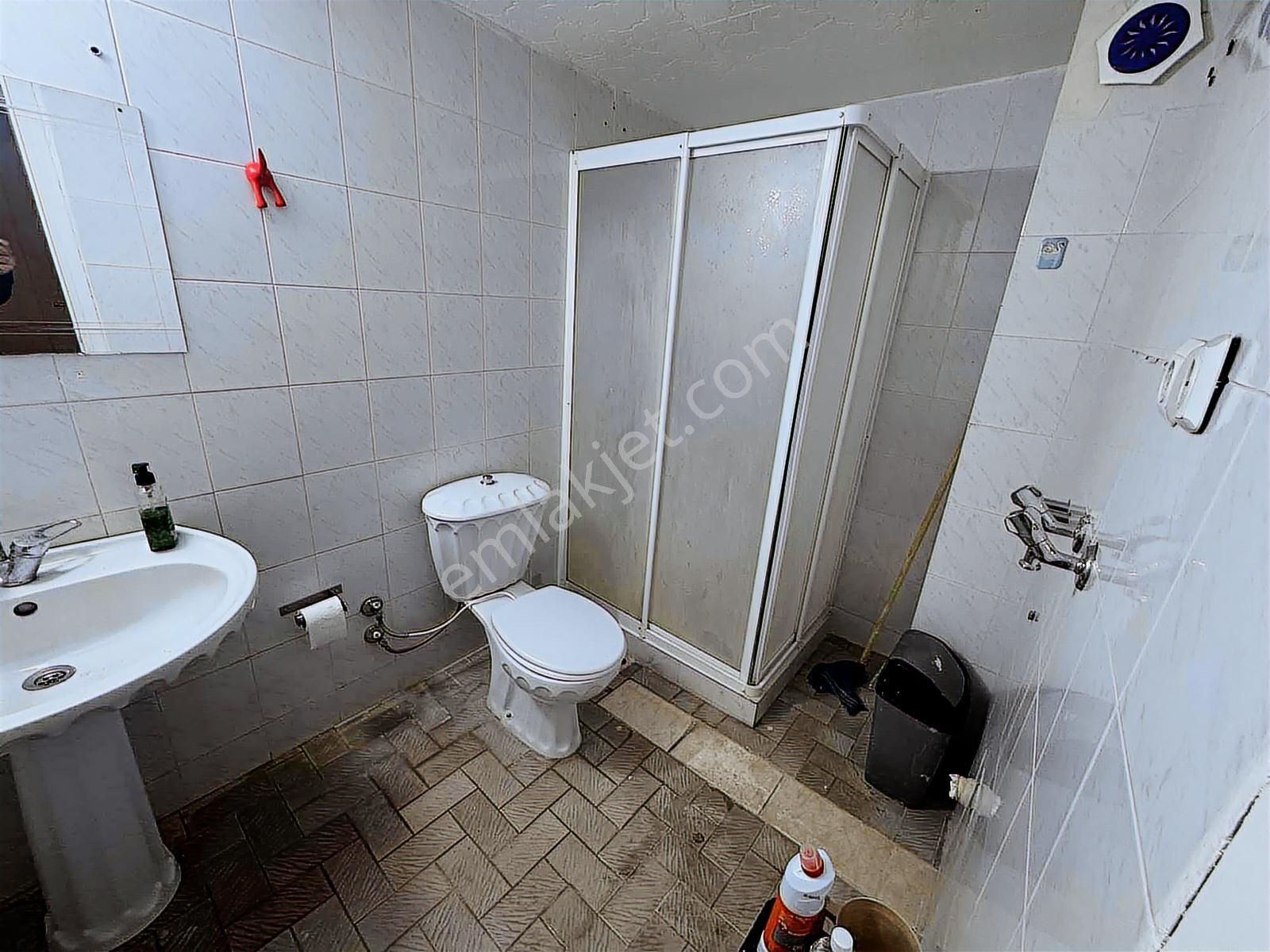 Bornova Evka-3te Yeni Boya Ve Sıfır Mutfaklı Daire - Görsel 8