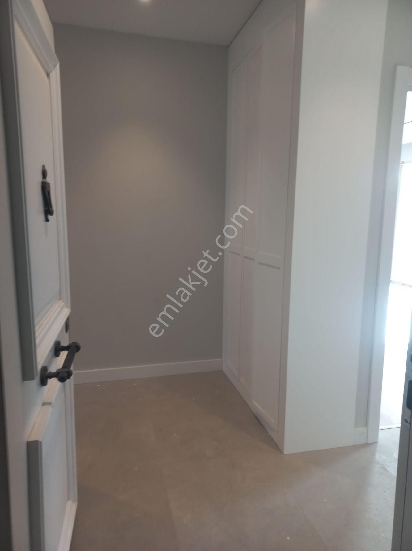 Çengelköy Kirazlıtepede Sıfır Bina 3+1