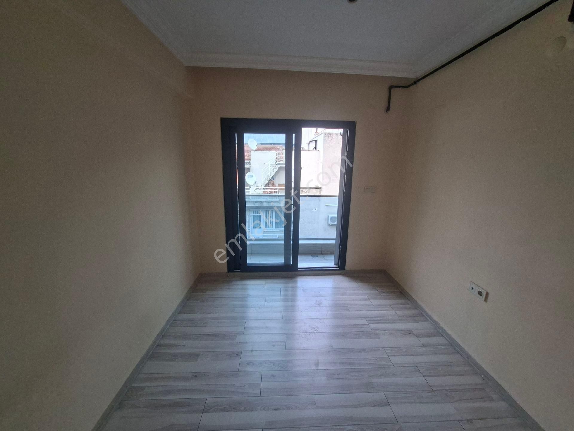 Güneş'ten Şirinyer Metro 5dk 1+1 K.mutfak Balkon 4.kat - Görsel 12