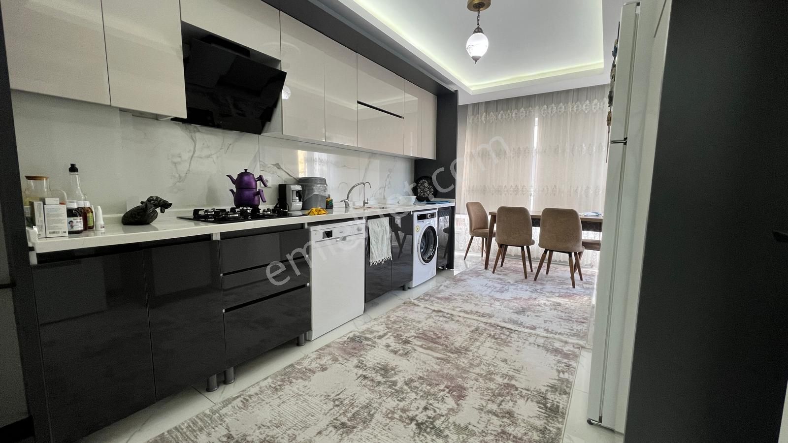 Keçiörende Cadde Yakın İskanlı Geniş Aileler İçin Tasarlanmış Ferah 4+1 Daire - Görsel 2