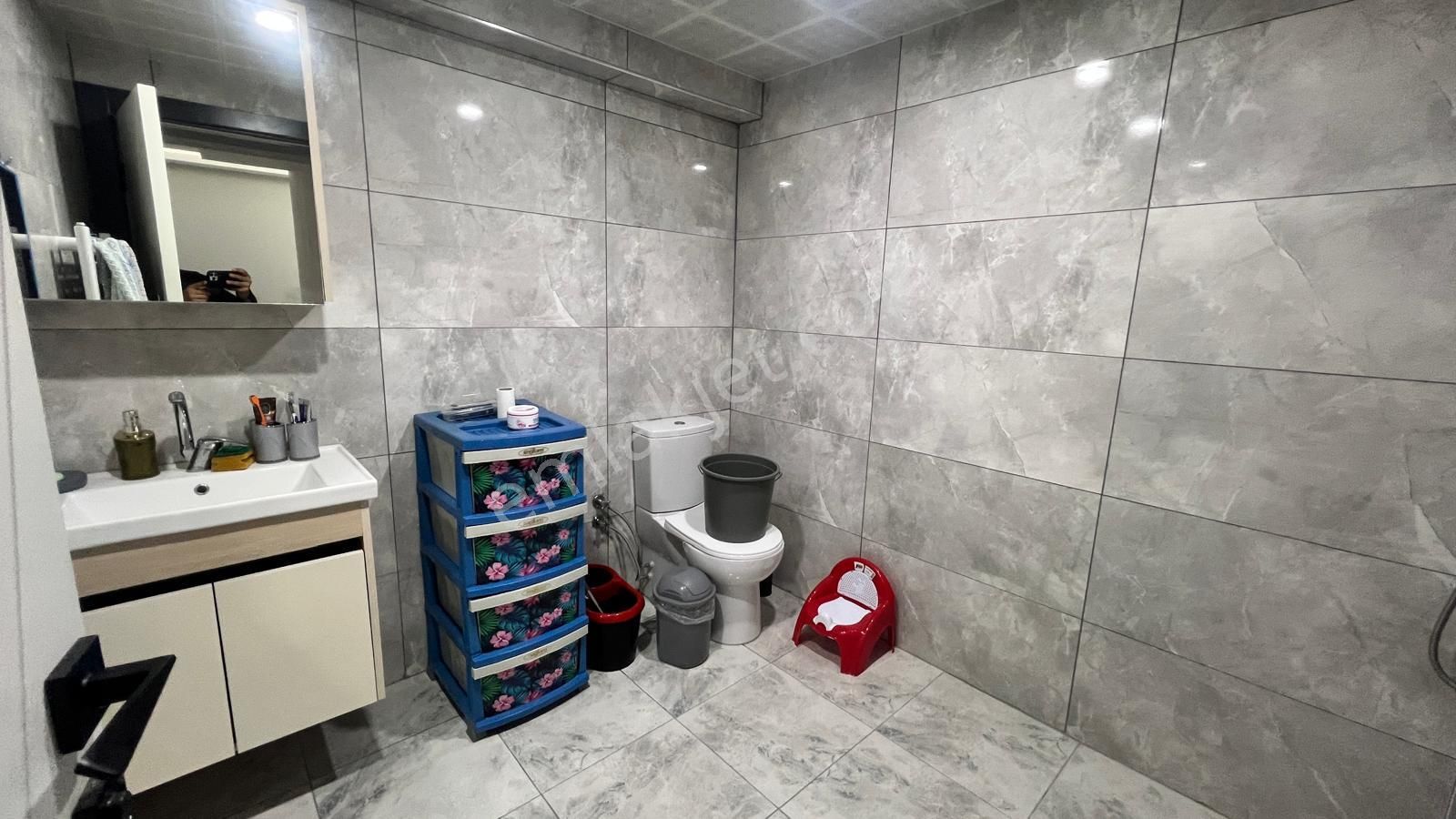 Keçiörende Cadde Yakın İskanlı Geniş Aileler İçin Tasarlanmış Ferah 4+1 Daire - Görsel 12