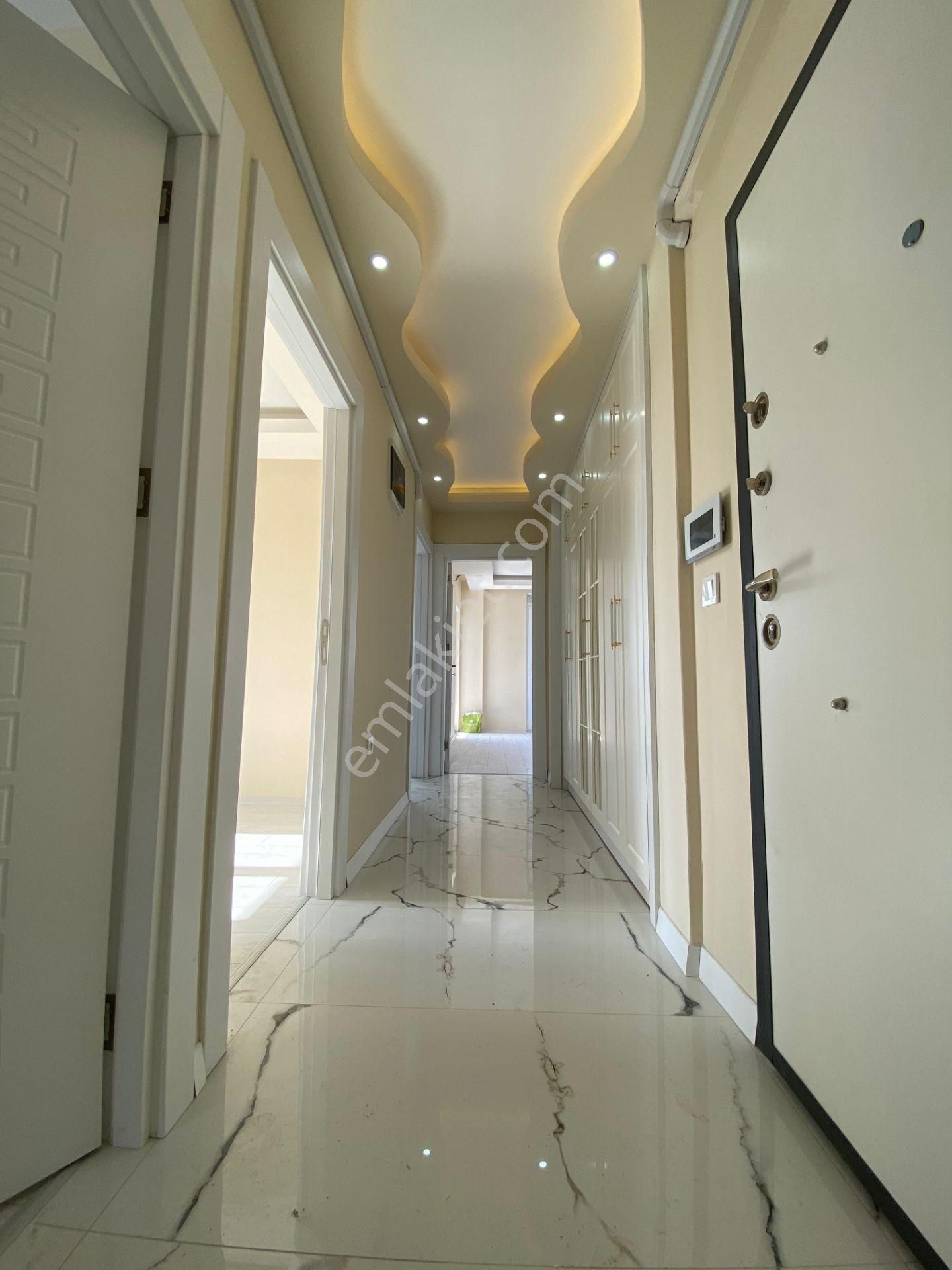 2+1 Doğalgazlı Atatürk Ve Kırkgöz Caddesine Yakın Kiralık Daire - Görsel 2