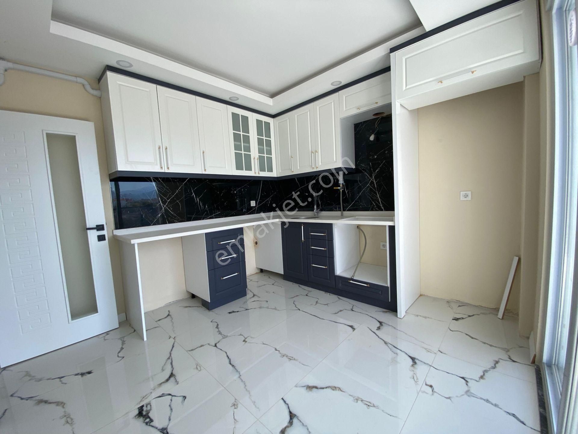 2+1 Doğalgazlı Atatürk Ve Kırkgöz Caddesine Yakın Kiralık Daire - Görsel 8