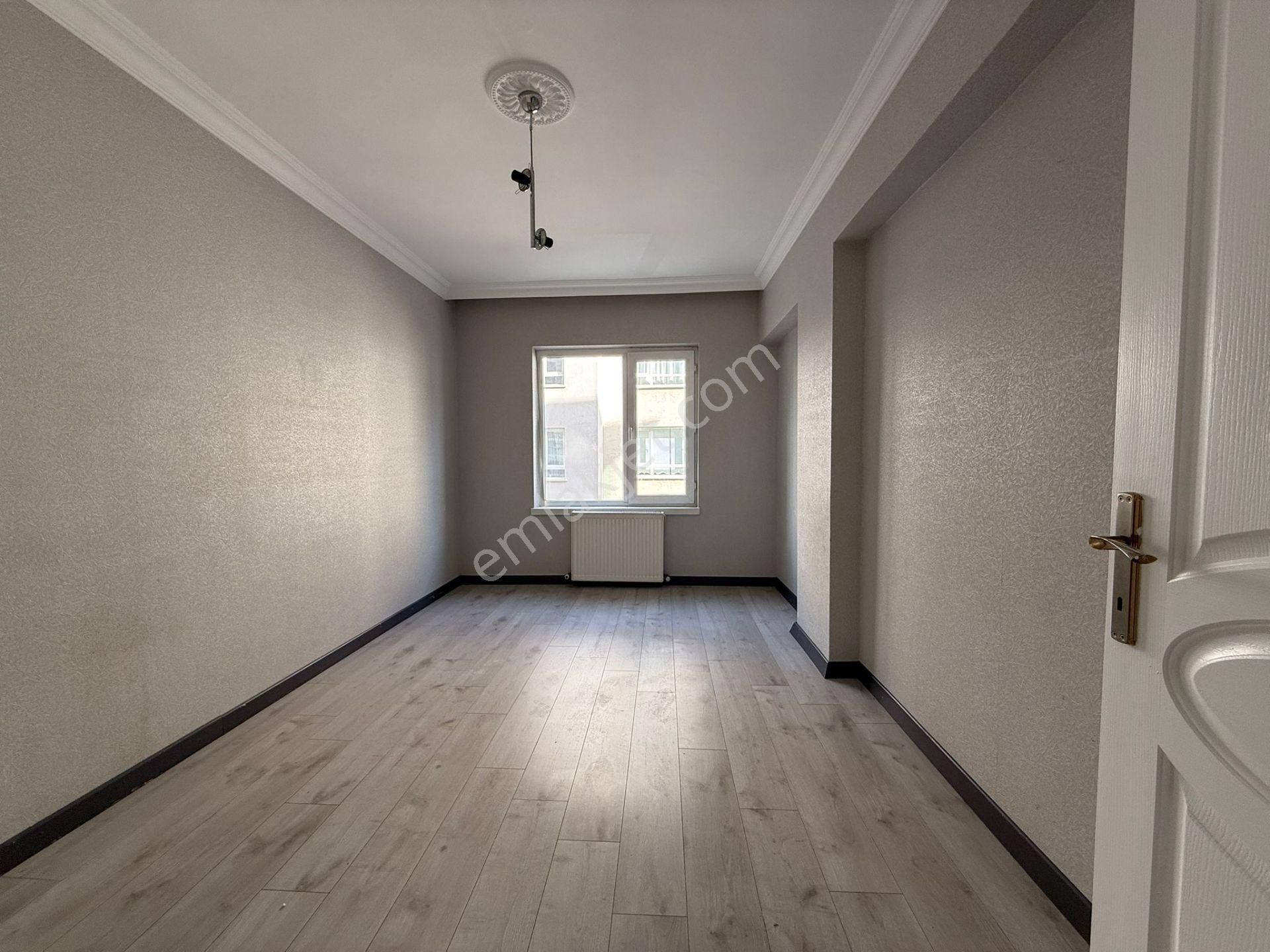 Esertepe Dilek Cami Yakını Kat Konumunda 3+1 Yapılı Daire! - Görsel 14