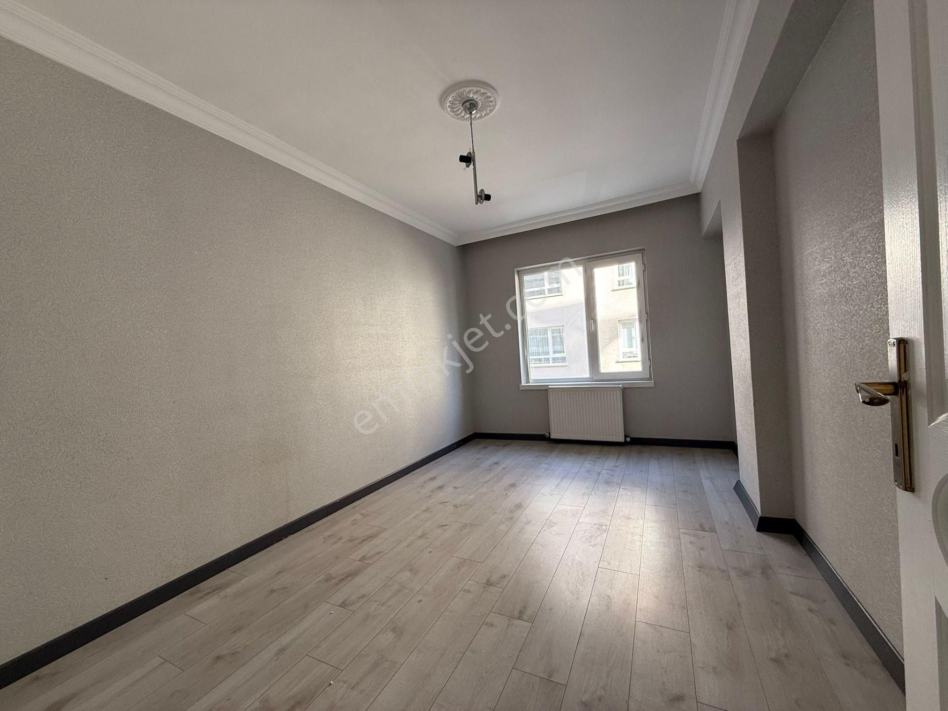 Esertepe Dilek Cami Yakını Kat Konumunda 3+1 Yapılı Daire! - Görsel 15