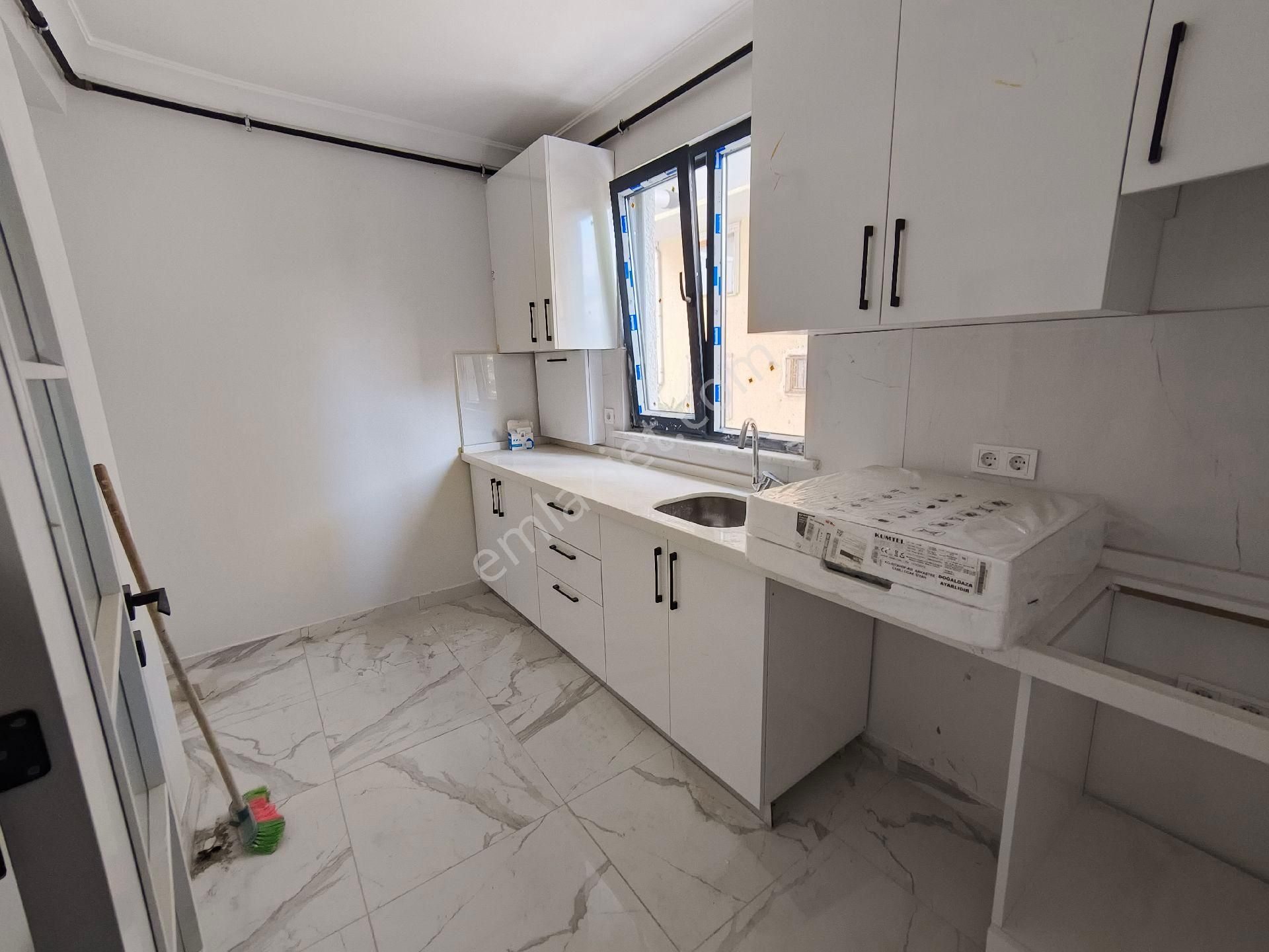 Güneyden Metroya 5 Dakika Yürüme 1+1.65m2 Kiralık Daire - Görsel 4