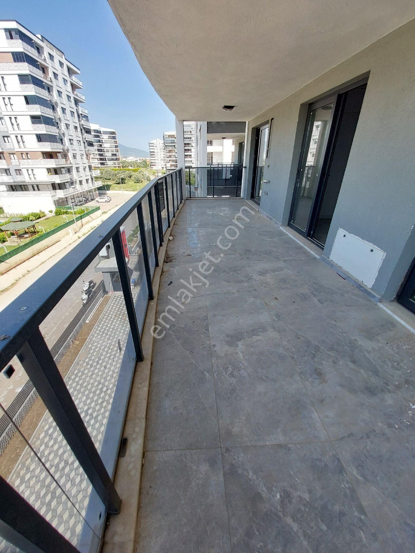 Doğru Gayrimenkulden Zafer Mahallesinde 170 Metrekare Lüks Daireler - Görsel 26