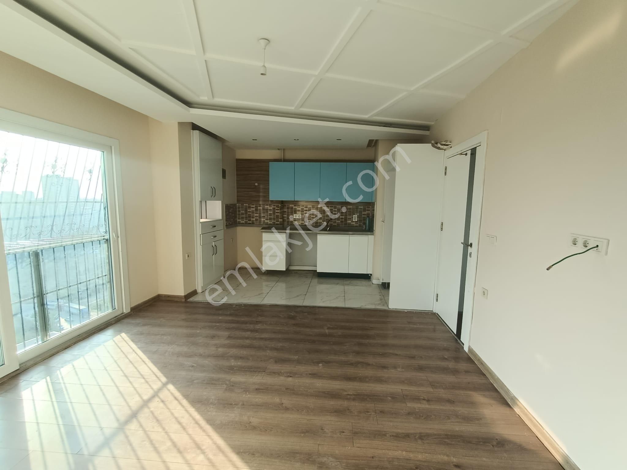 İz'den Kaçırılmayacak Doğalgazlı Cam Balkonlu 2+1 Satılık Daire