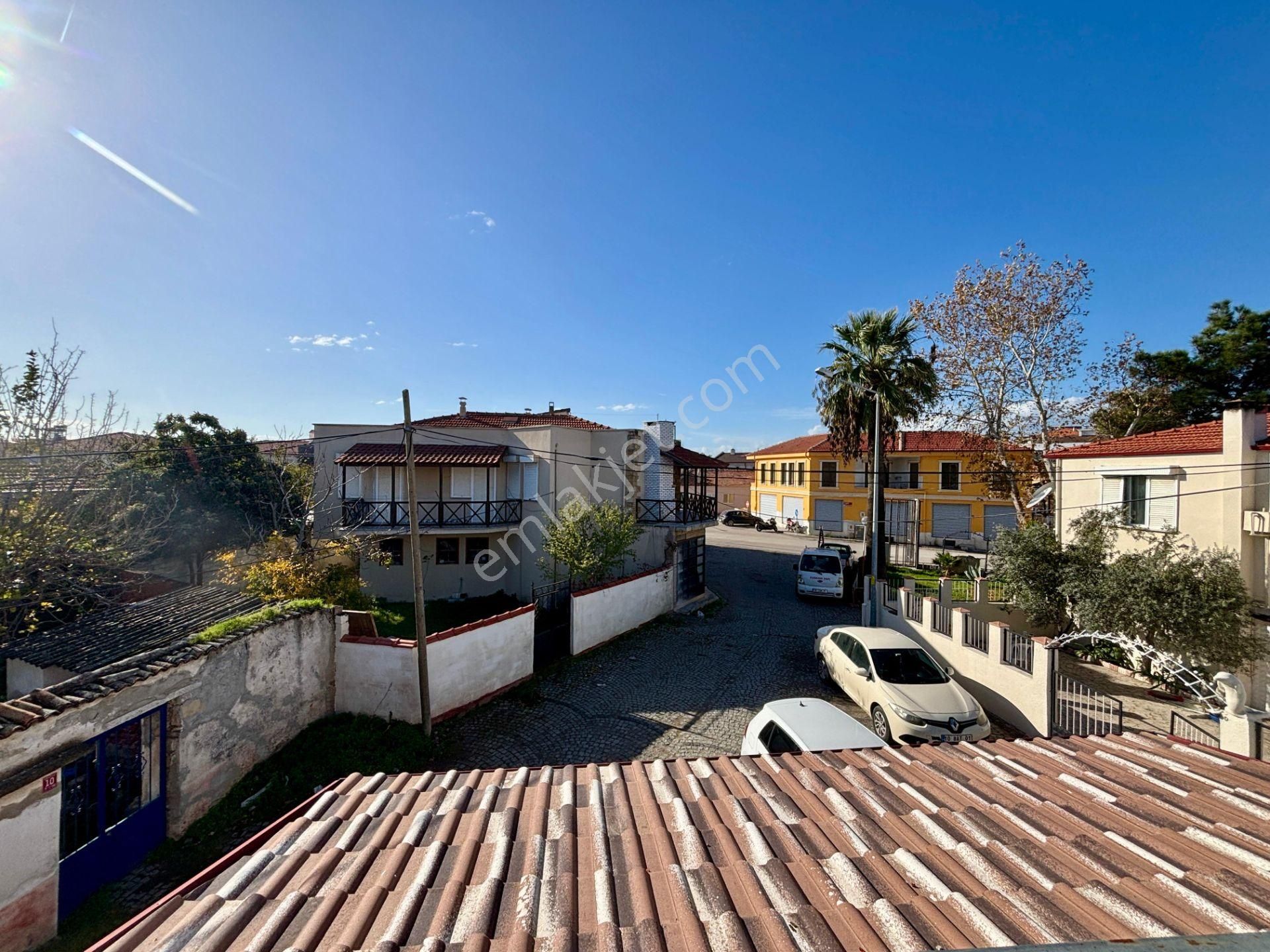 Cb King'den Altınova'da 3+1 Satılık Müstakil Taş Ev - Görsel 33