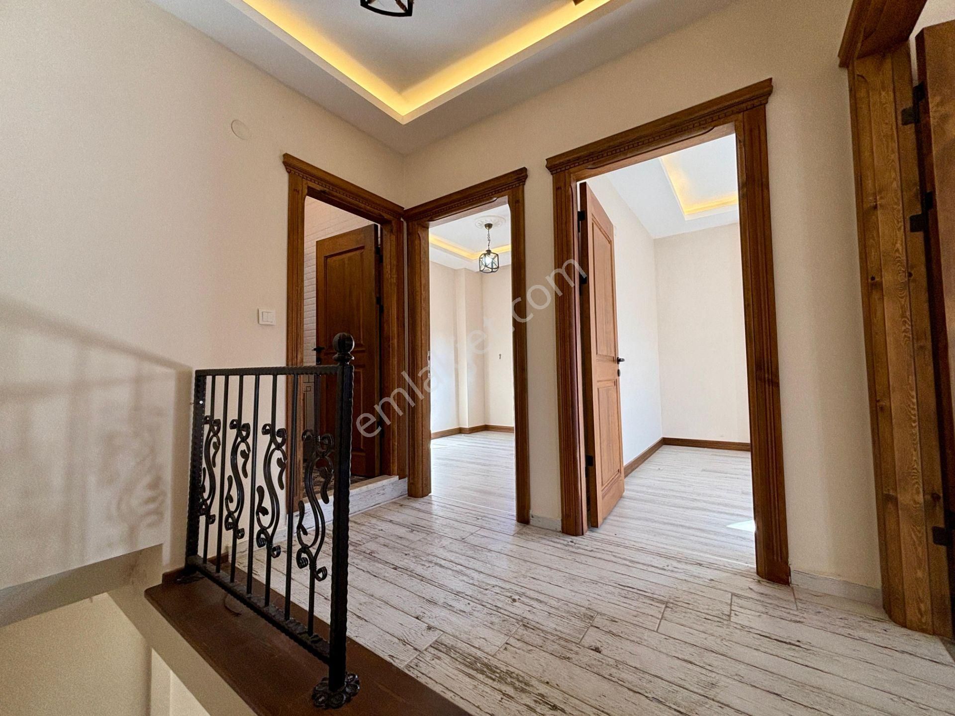 Cb King'den Altınova'da 3+1 Satılık Müstakil Taş Ev - Görsel 27