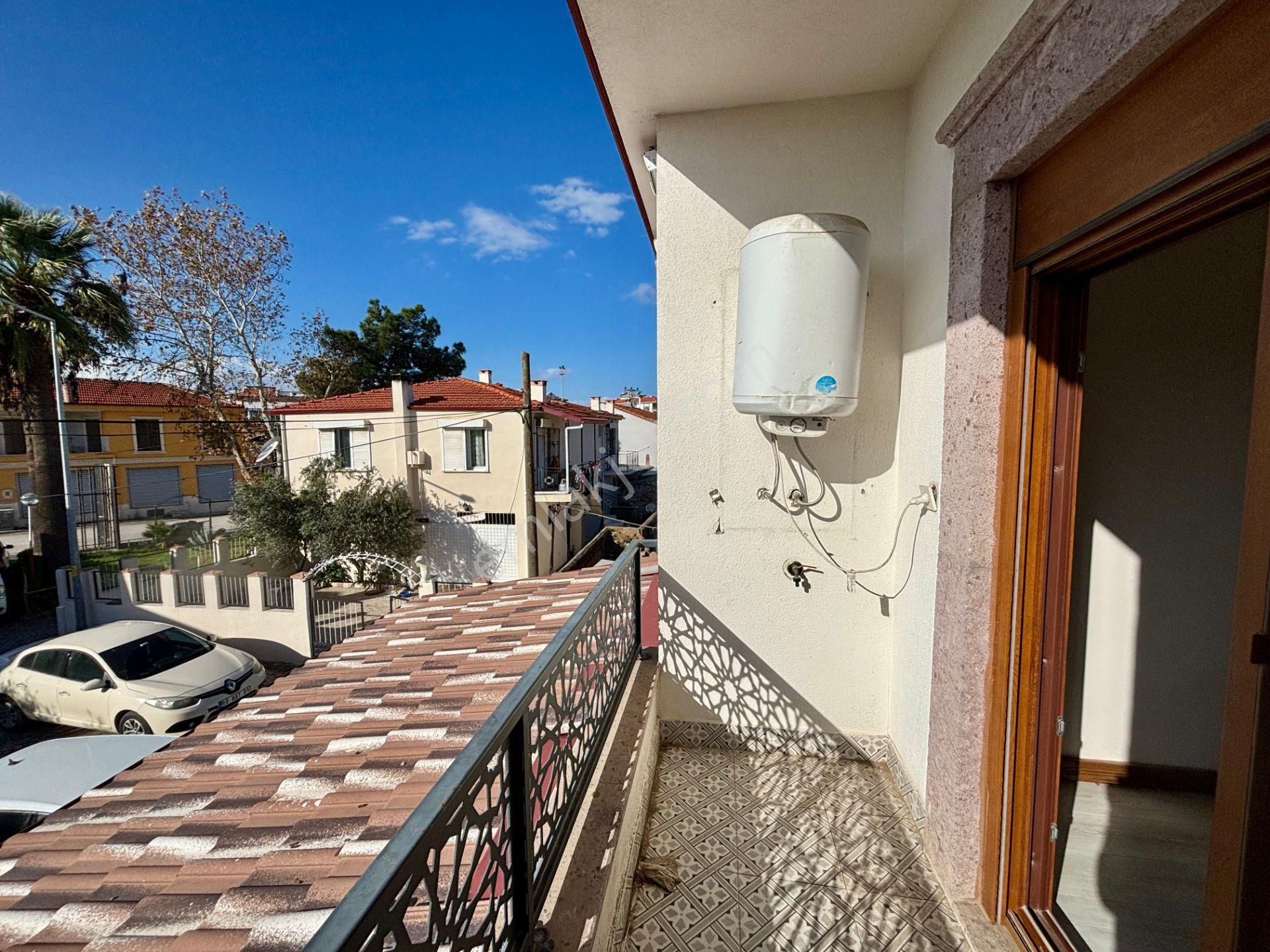 Cb King'den Altınova'da 3+1 Satılık Müstakil Taş Ev - Görsel 31