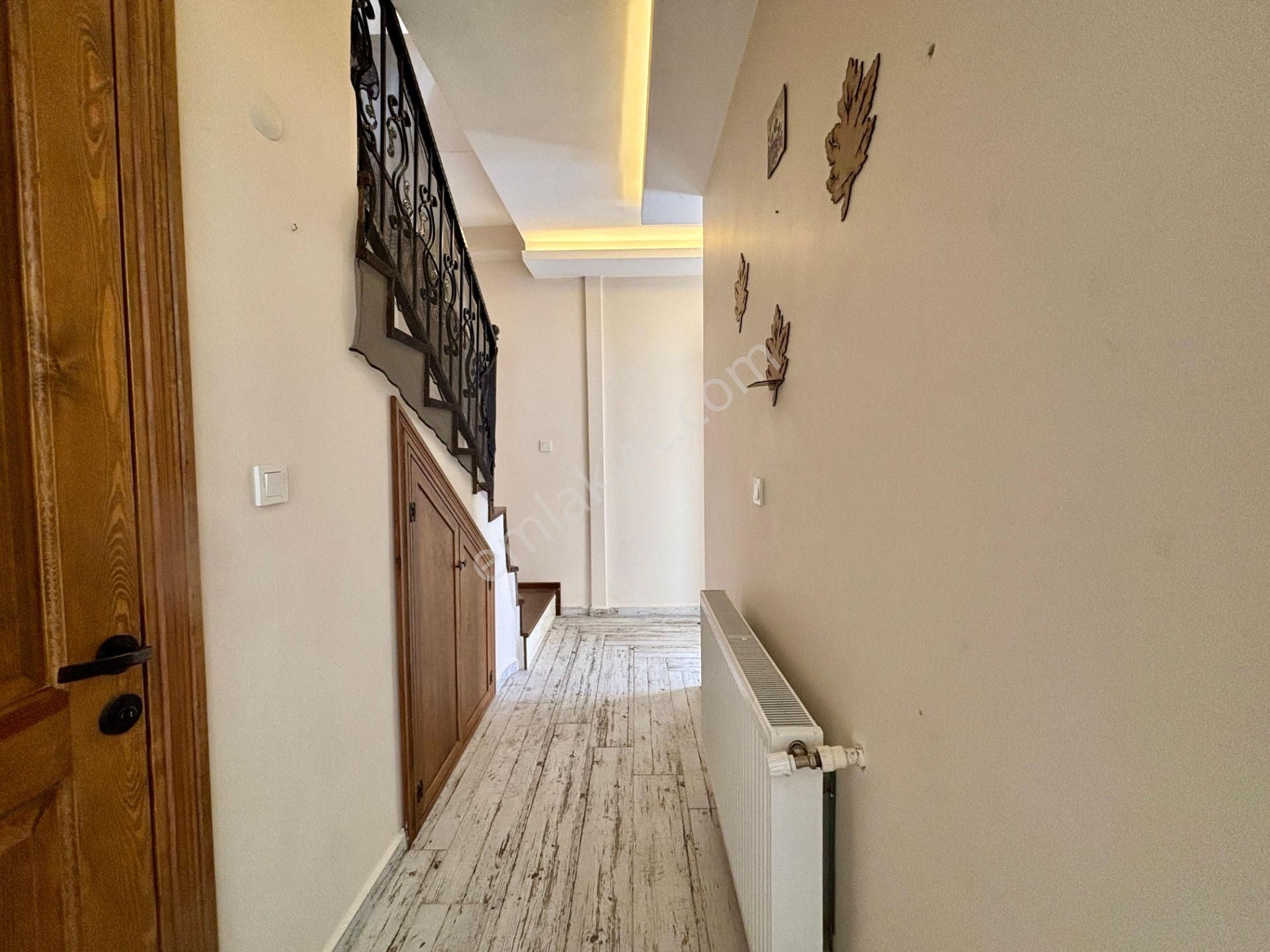 Cb King'den Altınova'da 3+1 Satılık Müstakil Taş Ev - Görsel 7