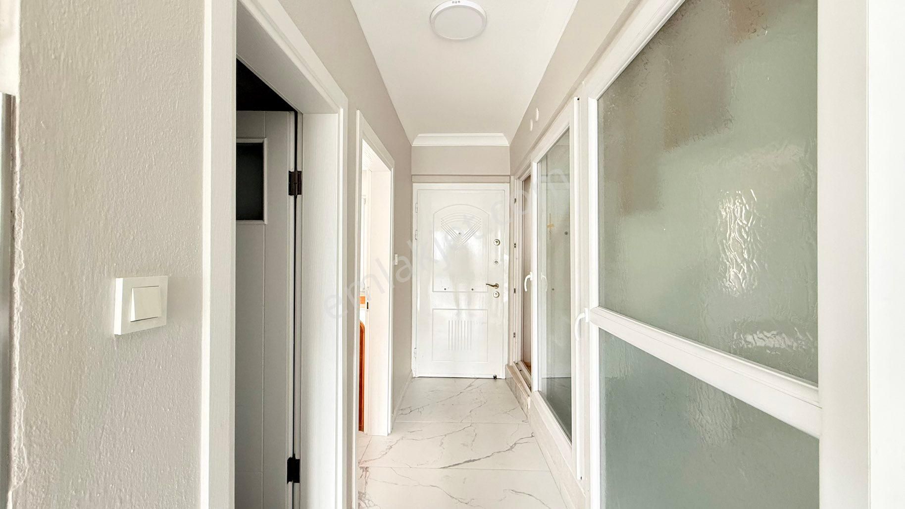 Didim Merkezde Kent Meydanında 2+1 Geniş Teraslı Masrafsız Daire - Yazlık - Görsel 4