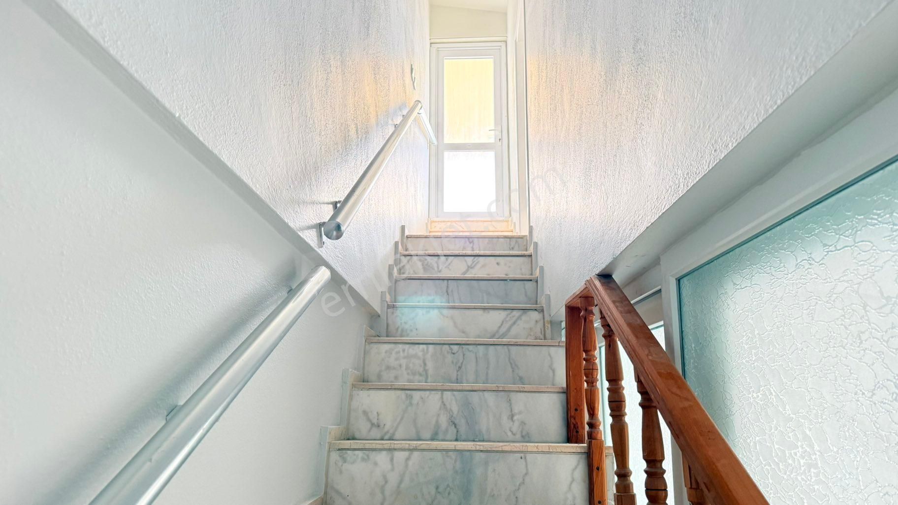 Didim Merkezde Kent Meydanında 2+1 Geniş Teraslı Masrafsız Daire - Yazlık - Görsel 23