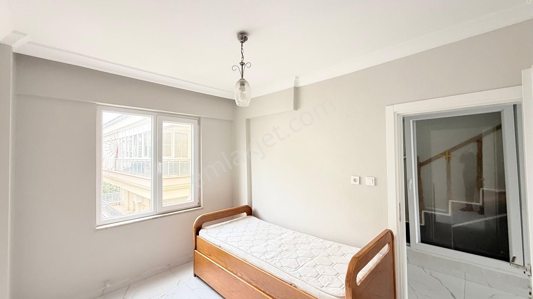 Didim Merkezde Kent Meydanında 2+1 Geniş Teraslı Masrafsız Daire - Yazlık - Görsel 6