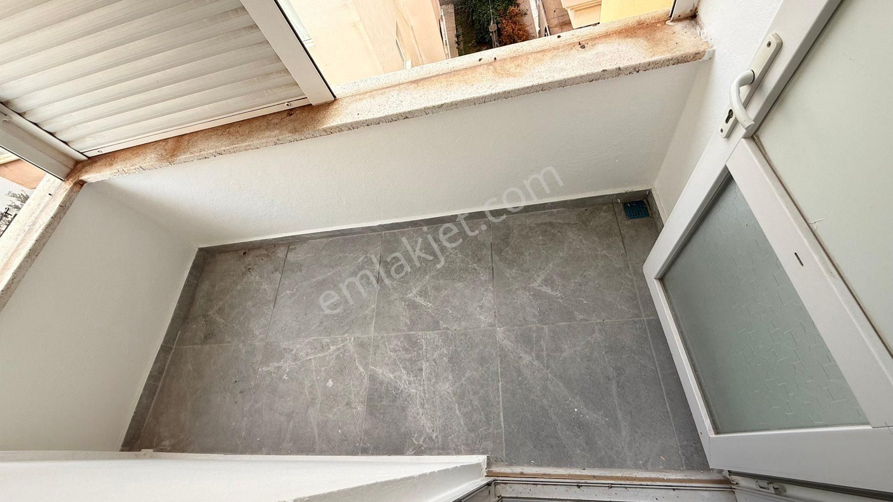 Didim Merkezde Kent Meydanında 2+1 Geniş Teraslı Masrafsız Daire - Yazlık - Görsel 30