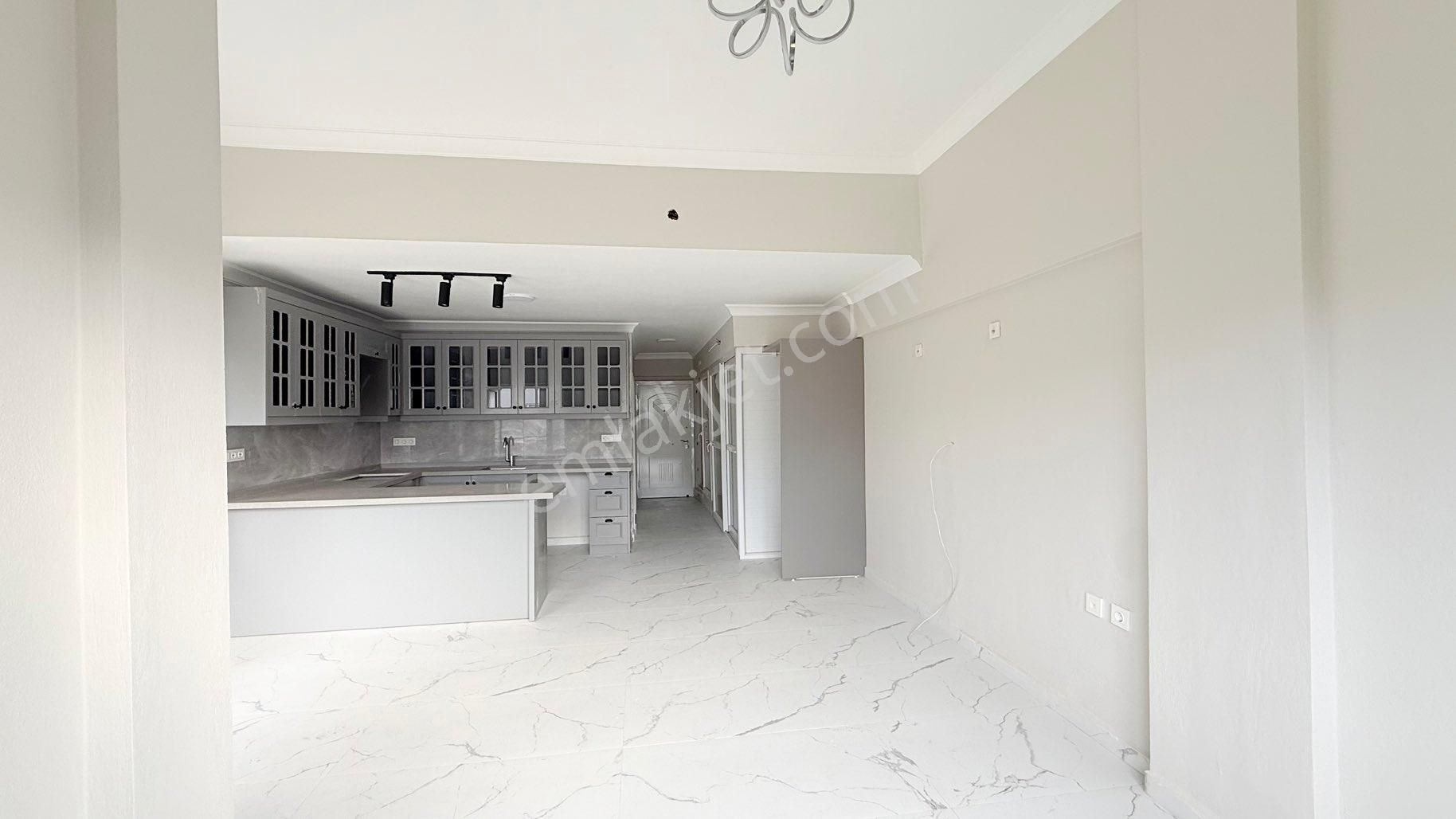 Didim Merkezde Kent Meydanında 2+1 Geniş Teraslı Masrafsız Daire - Yazlık - Görsel 17