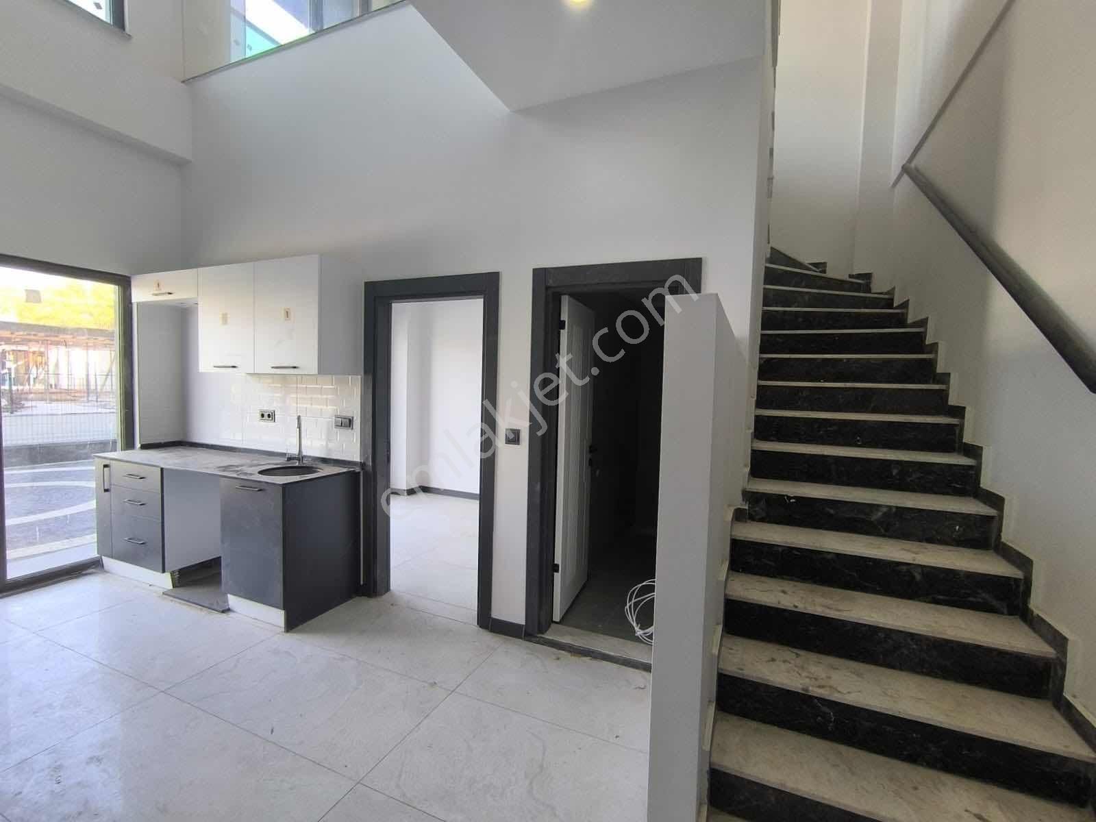 Tarcanlardan Şık Ferah Bahçeli 2+1 Loft Kira Kdv Dahil Faturalı - Görsel 18