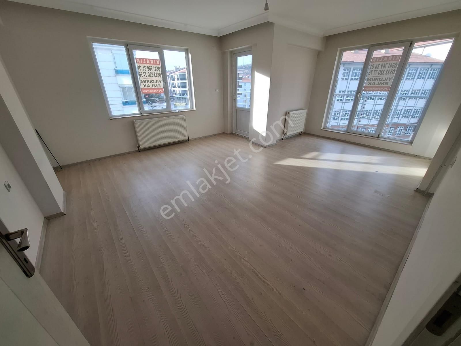 Altındağ - Beşikkaya Mahallesi Okul Yakınında Ara Katta 3+1 Kiralık Daire !!!