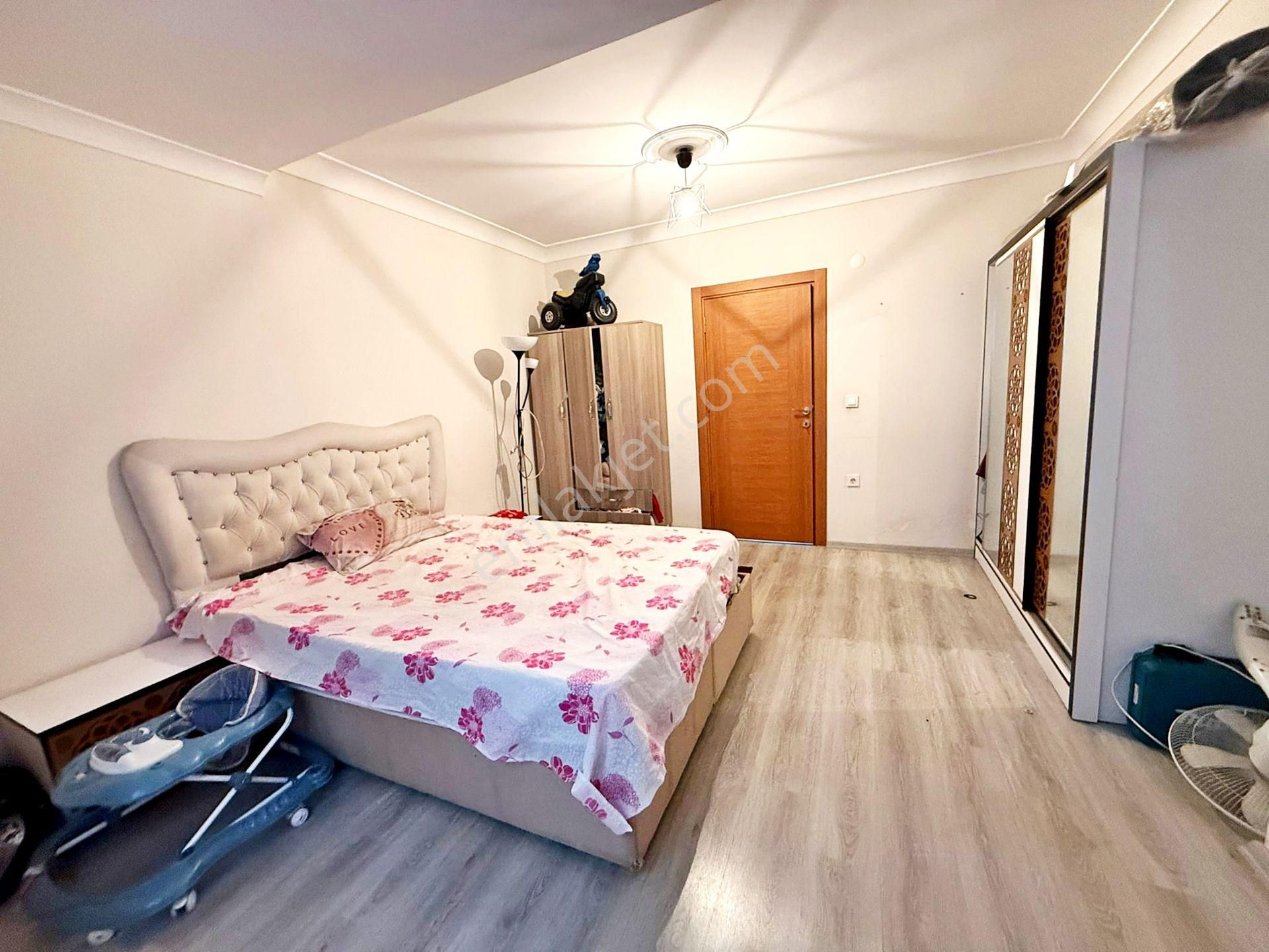 Alban'dan Balkonlu Metrobüse 12 Dk Asansörlü 115m² 2+1 Ara Kat - Görsel 14
