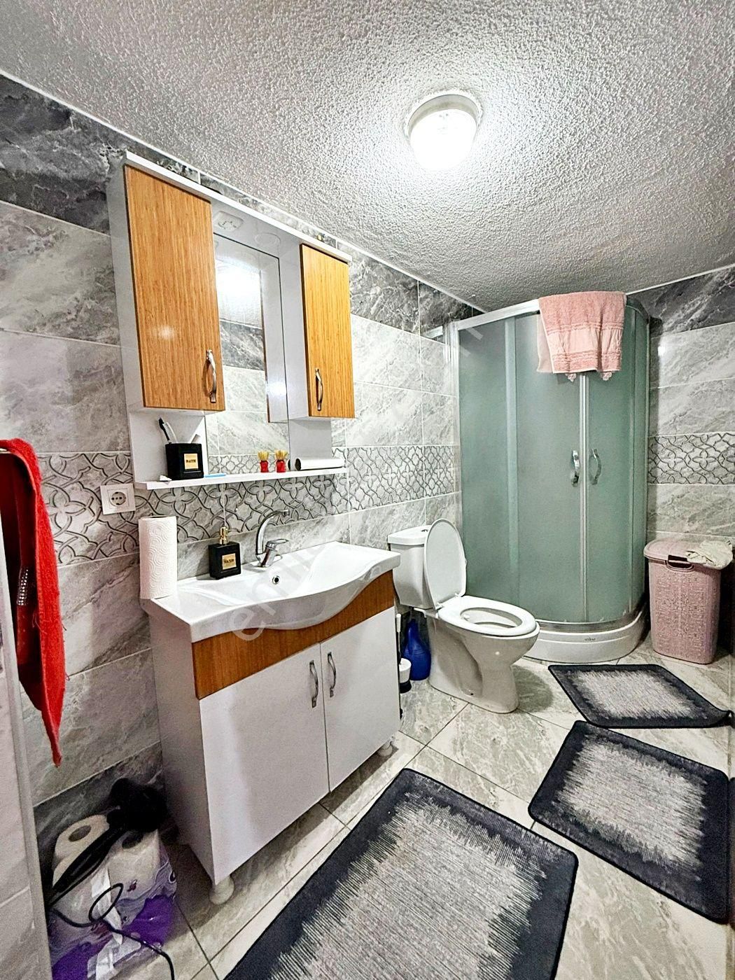 Alban'dan Balkonlu Metrobüse 12 Dk Asansörlü 115m² 2+1 Ara Kat - Görsel 17