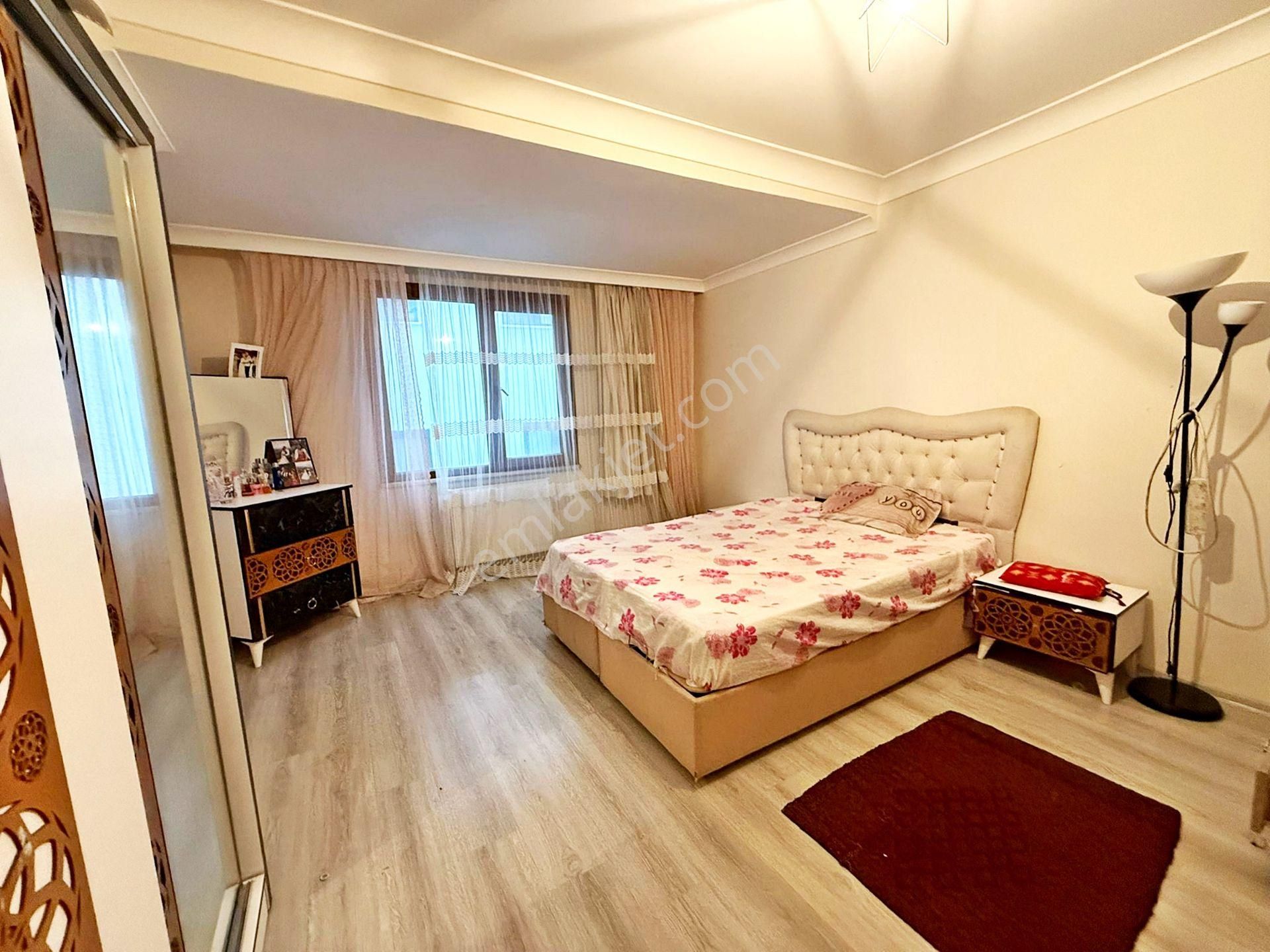 Alban'dan Balkonlu Metrobüse 12 Dk Asansörlü 115m² 2+1 Ara Kat - Görsel 15