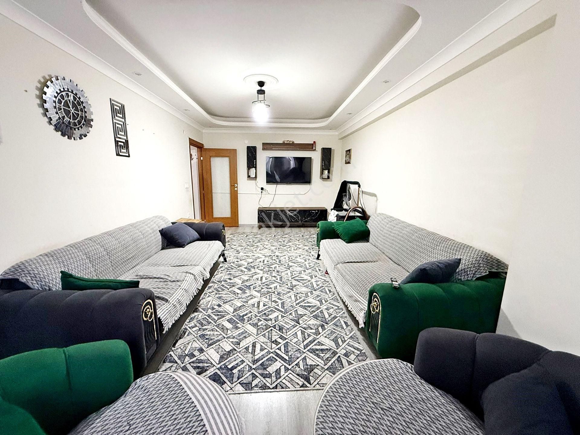 Alban'dan Balkonlu Metrobüse 12 Dk Asansörlü 115m² 2+1 Ara Kat - Görsel 2