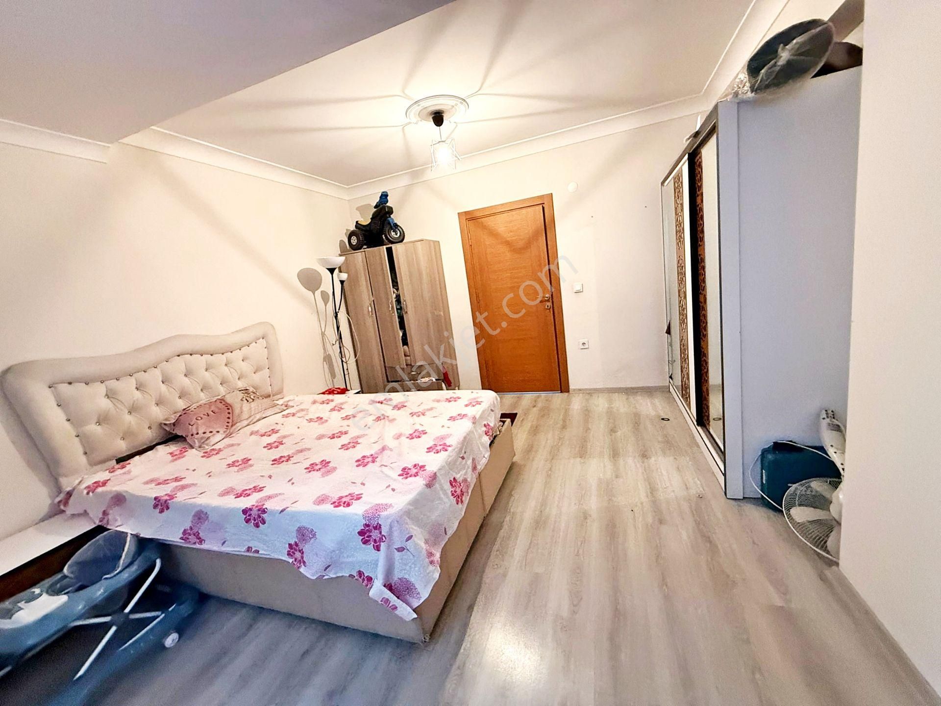 Alban'dan Balkonlu Metrobüse 12 Dk Asansörlü 115m² 2+1 Ara Kat - Görsel 12