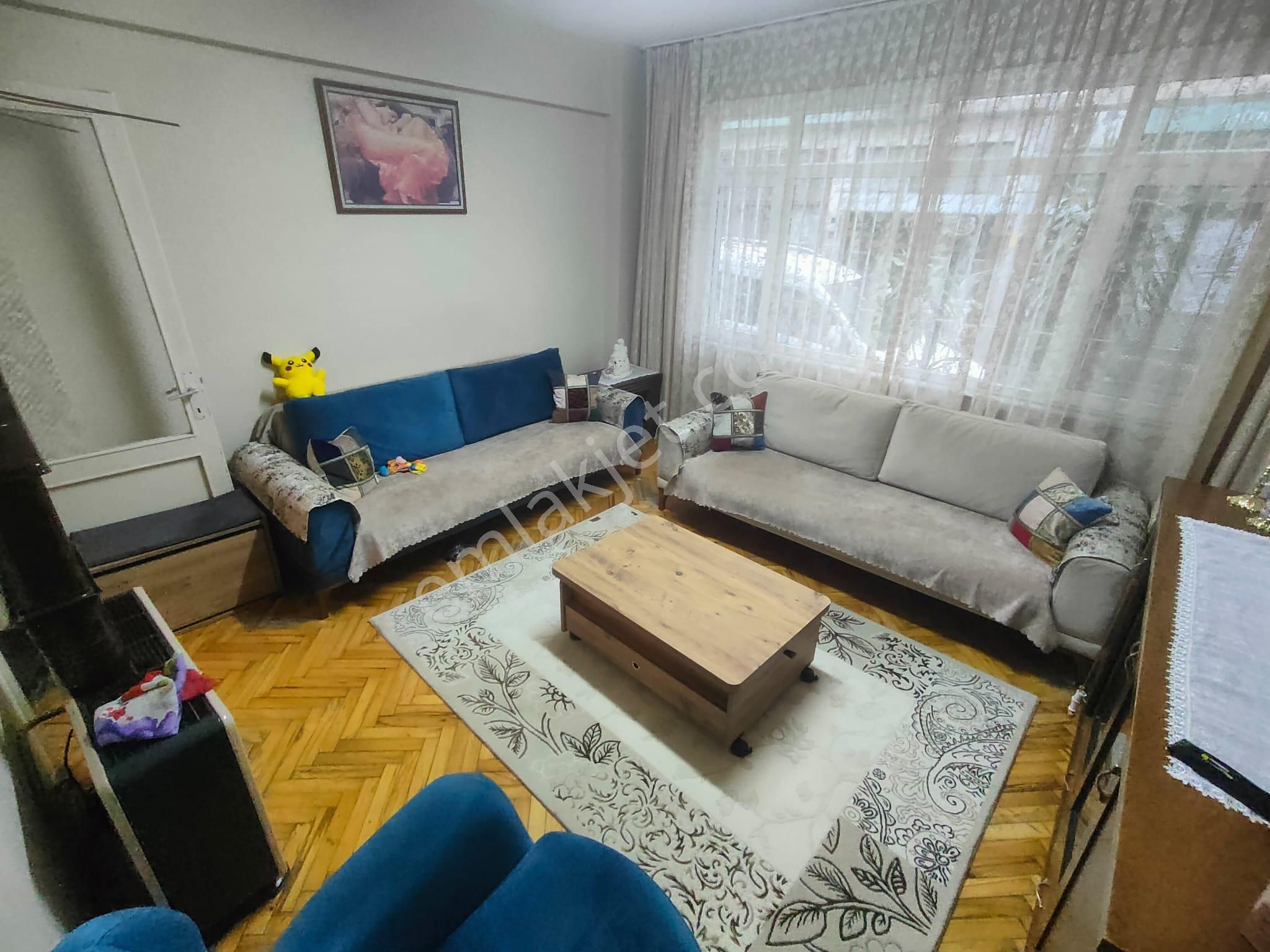 Emlak Dünyası Beşçeşmeler Meydanda Heryere 5 Dk Sahil Marmaray - Görsel 3