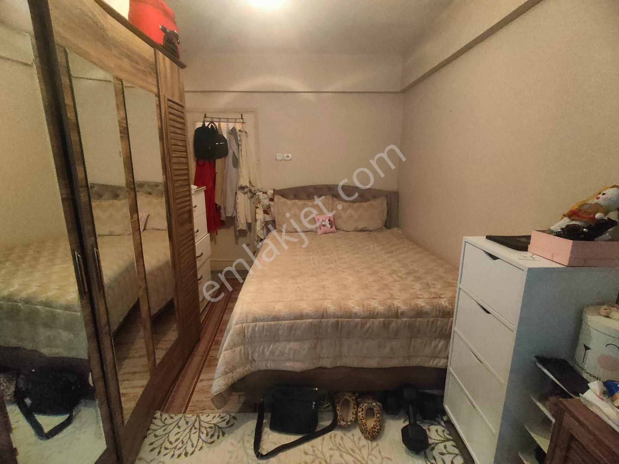 Emlak Dünyası Beşçeşmeler Meydanda Heryere 5 Dk Sahil Marmaray - Görsel 9