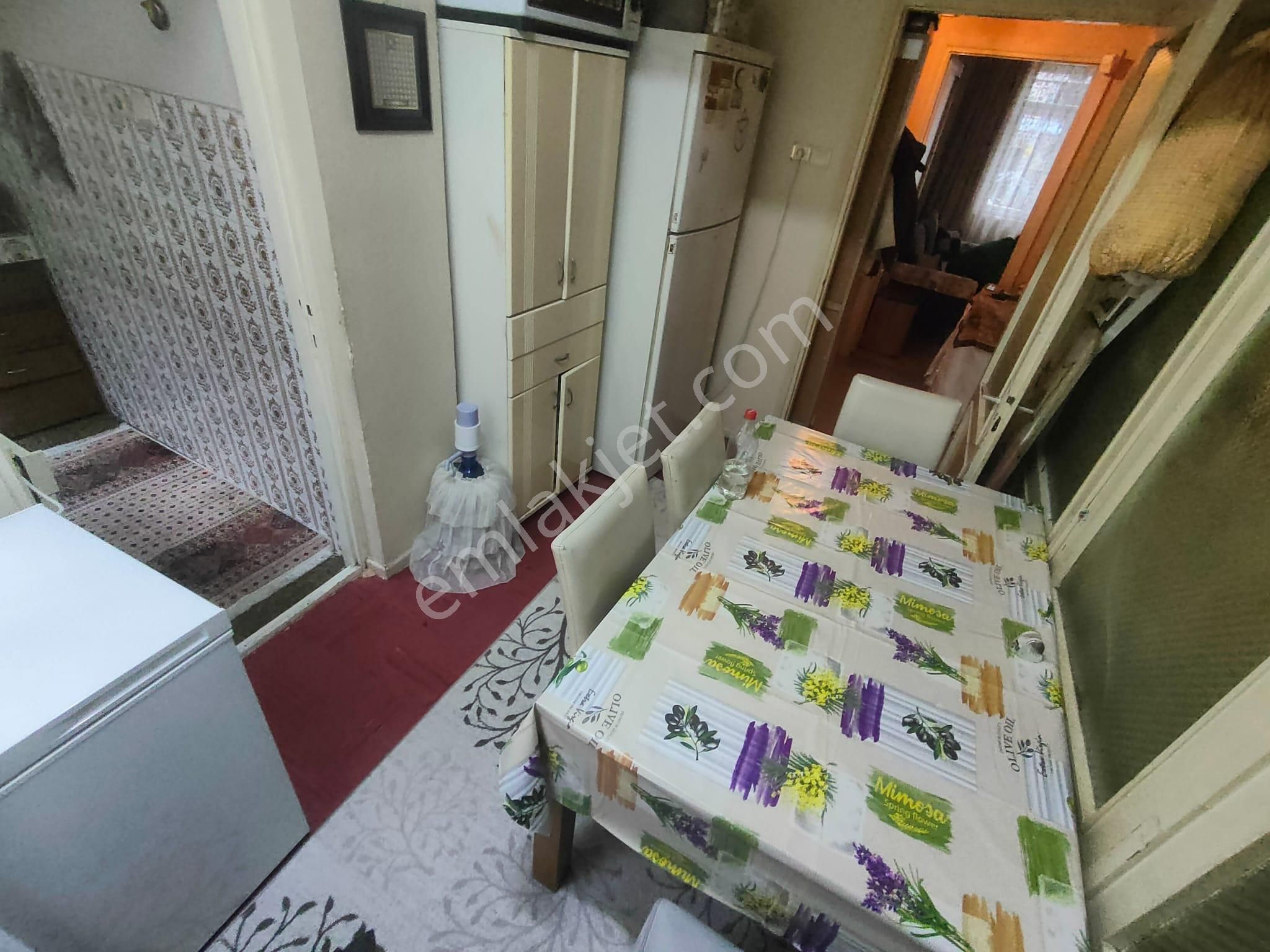 Emlak Dünyası Beşçeşmeler Meydanda Heryere 5 Dk Sahil Marmaray - Görsel 15