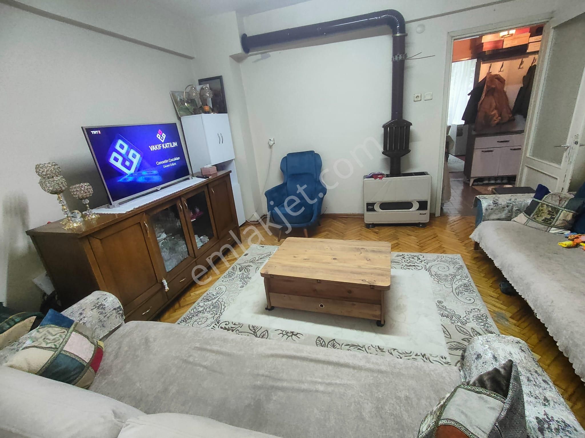 Emlak Dünyası Beşçeşmeler Meydanda Heryere 5 Dk Sahil Marmaray - Görsel 4