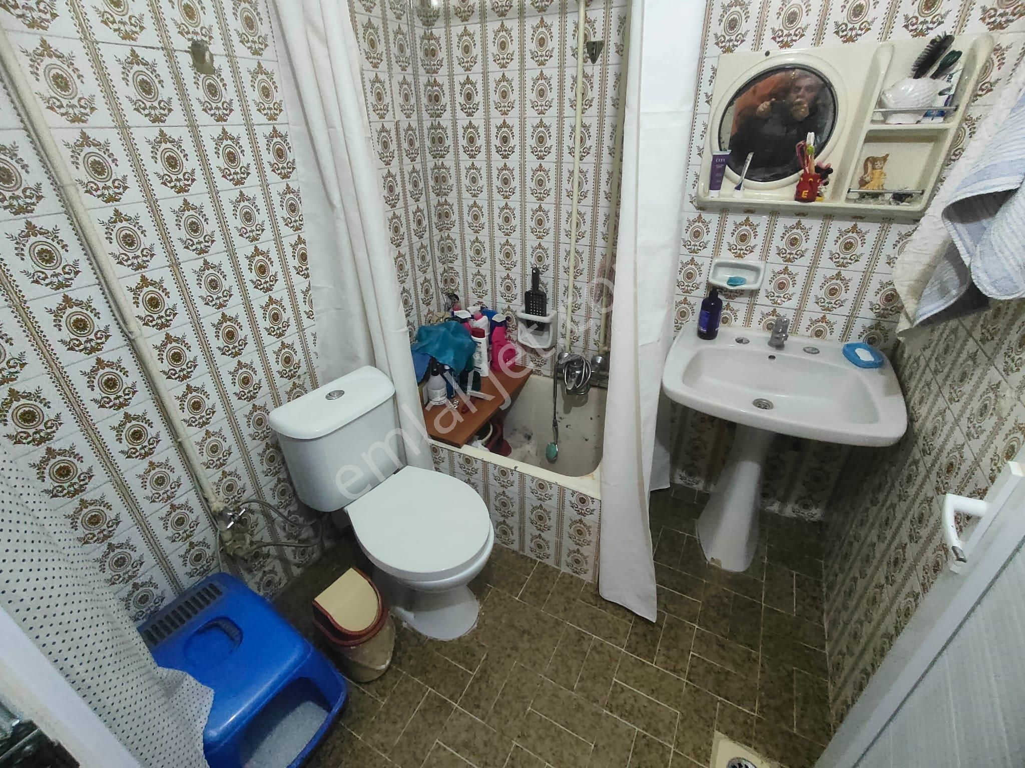 Emlak Dünyası Beşçeşmeler Meydanda Heryere 5 Dk Sahil Marmaray - Görsel 20