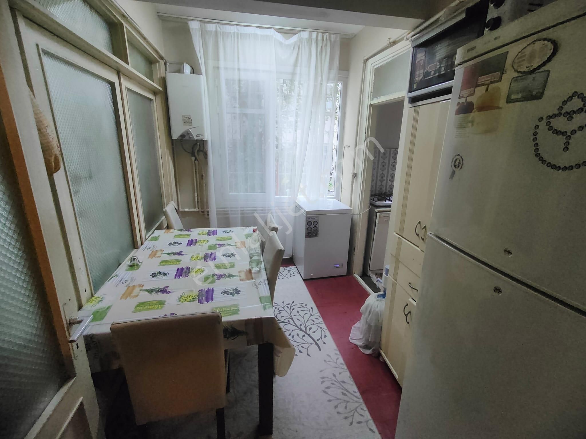 Emlak Dünyası Beşçeşmeler Meydanda Heryere 5 Dk Sahil Marmaray - Görsel 14