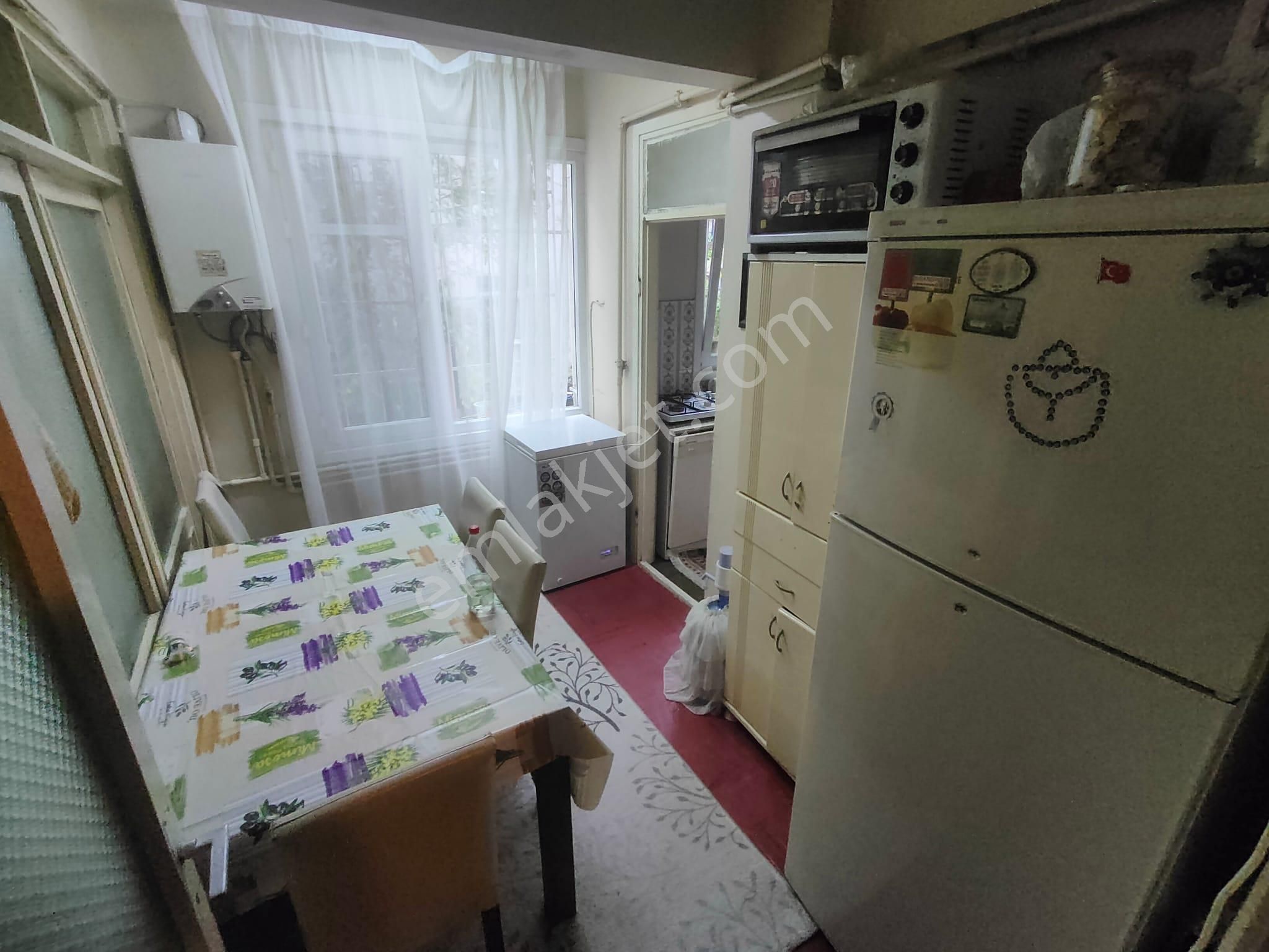 Emlak Dünyası Beşçeşmeler Meydanda Heryere 5 Dk Sahil Marmaray - Görsel 13