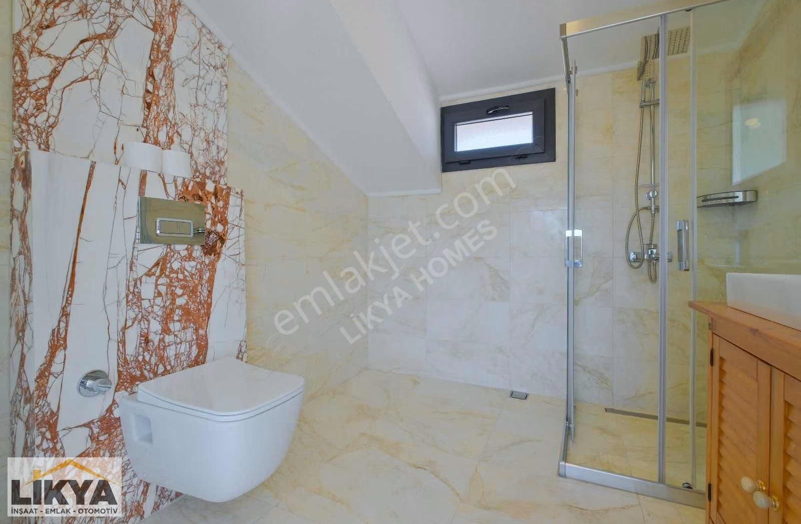 Foça Mah. Ultra Lüks Asansörlü Yerden Isıtma Sistemli Villa - Görsel 15