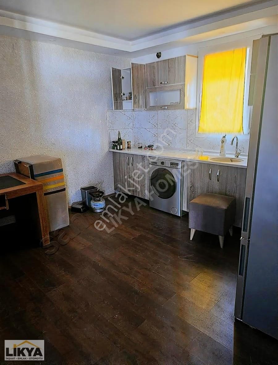 Seydikemer Çobanlar'da Satılık 1067 M2 İçinde Ev Olan Tarla - Görsel 3
